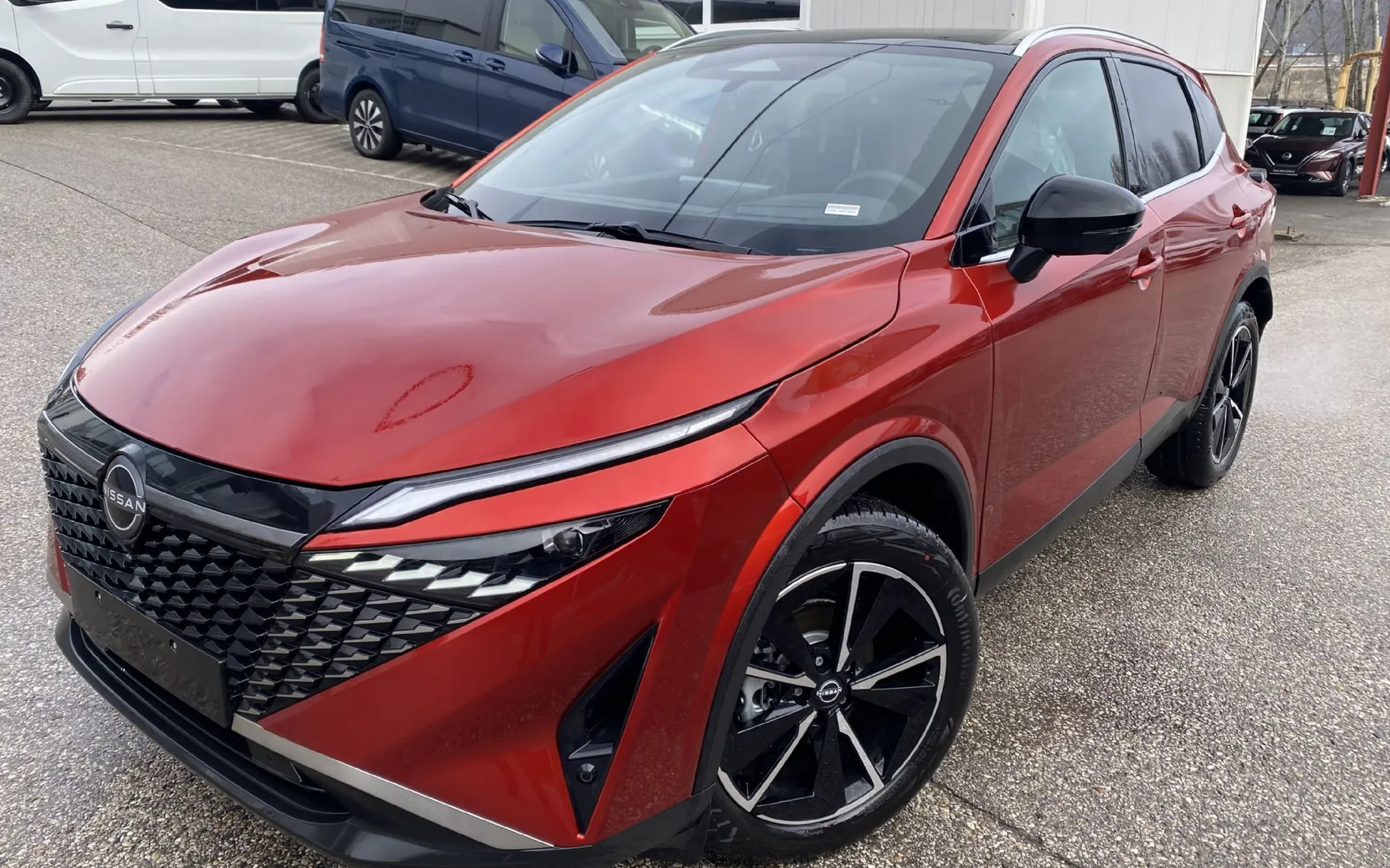 Zunanja slika - Nissan Qashqai - 1.3 DIG-T 158 X-T TEKNA SUN - 2