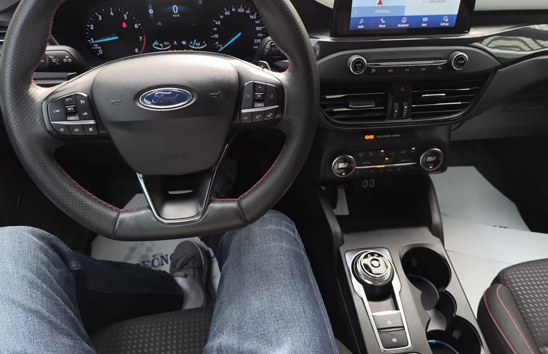 Zunanja slika - Ford Focus - Karavan 1.0 EcoBoost ST-Line Avt.-SLO- samo 79TKM - 8