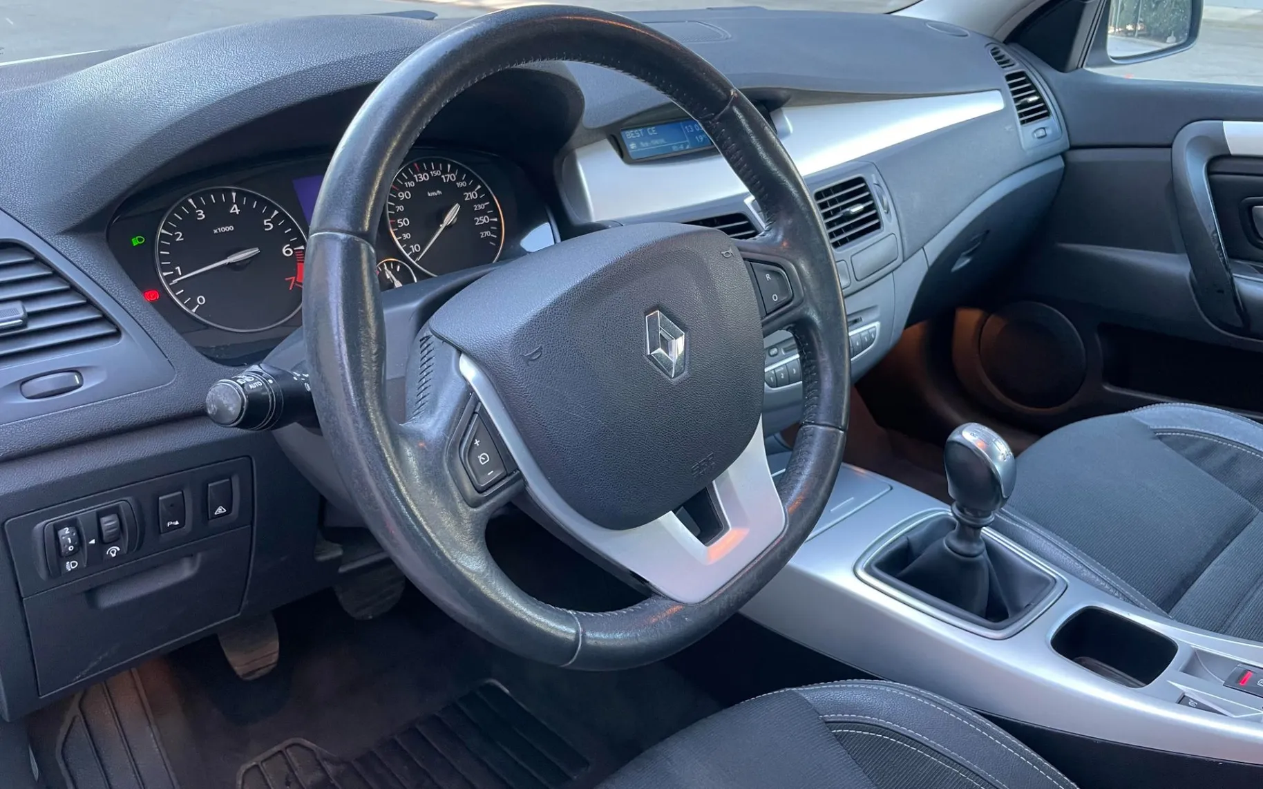 Zunanja slika - Renault Laguna - Elite 2,0 16V - 8