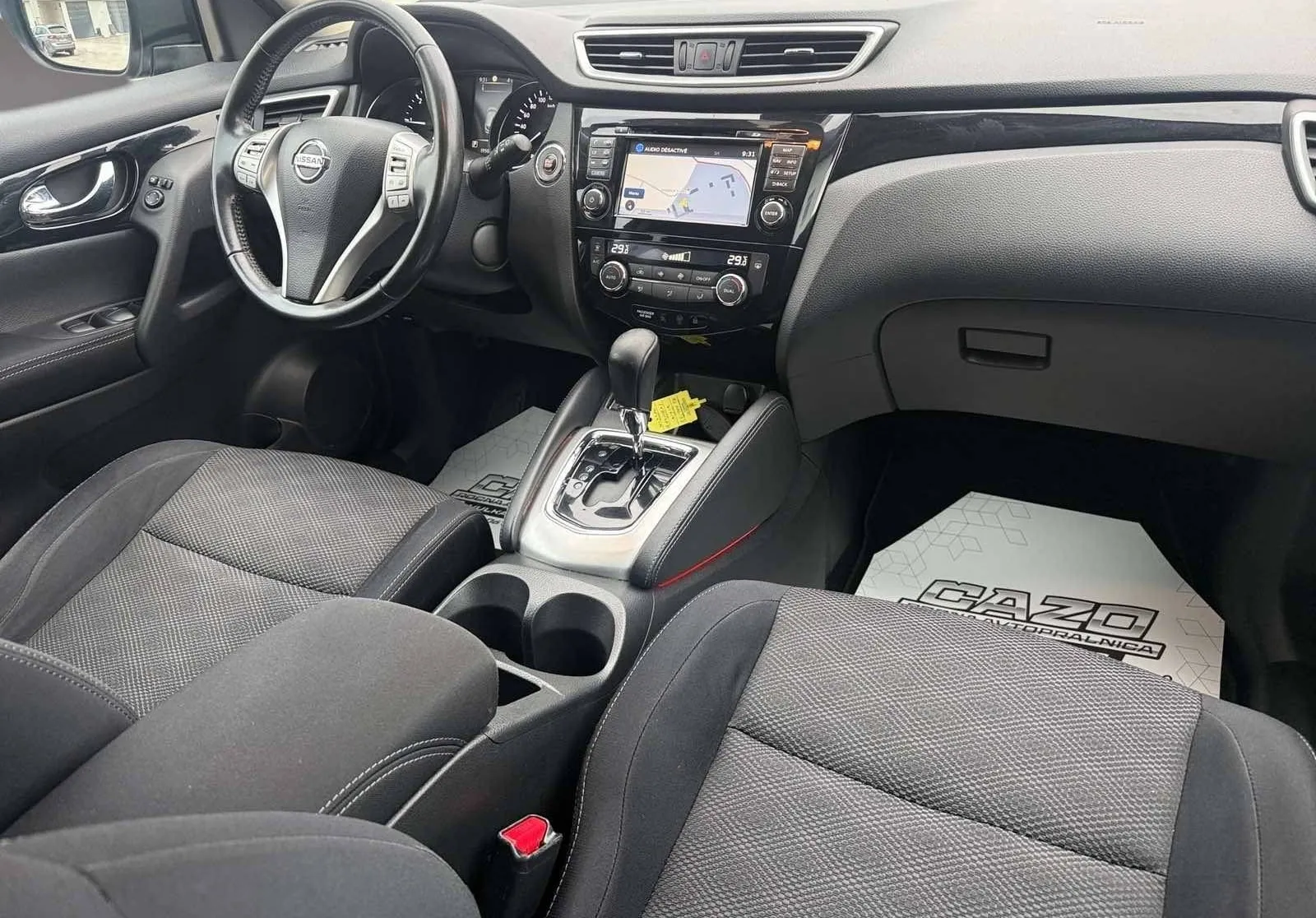 Notranja slika - Nissan Qashqai - 1.6 DCI ACENTA CONNECT AVTOMATIK.NAVI.KAMERA... - 8