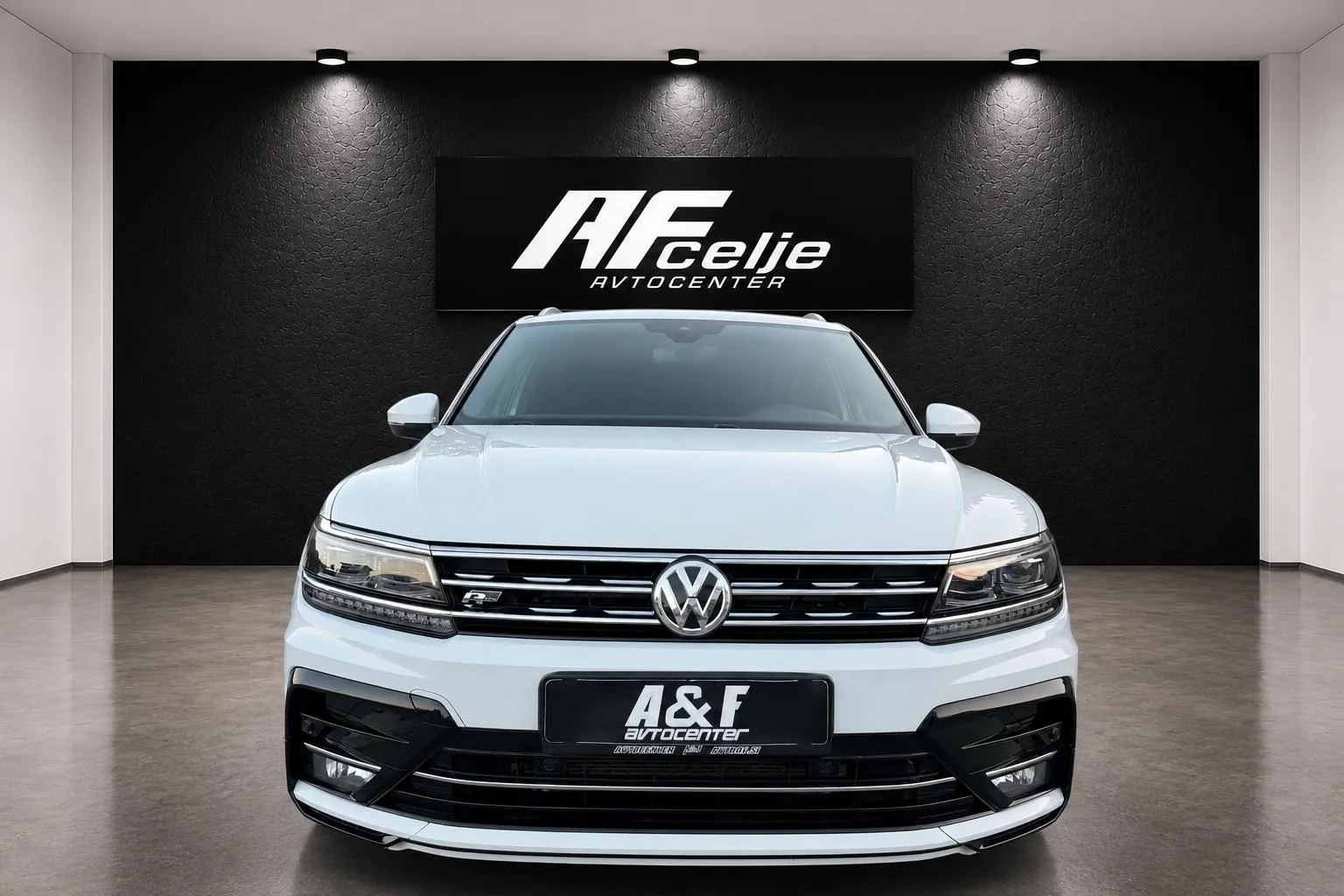 Zunanja slika - Volkswagen Tiguan - 2.0 TDI-4X4-DSG-176KW-2X R LINE-VIRTUAL-FUL LED- - 2