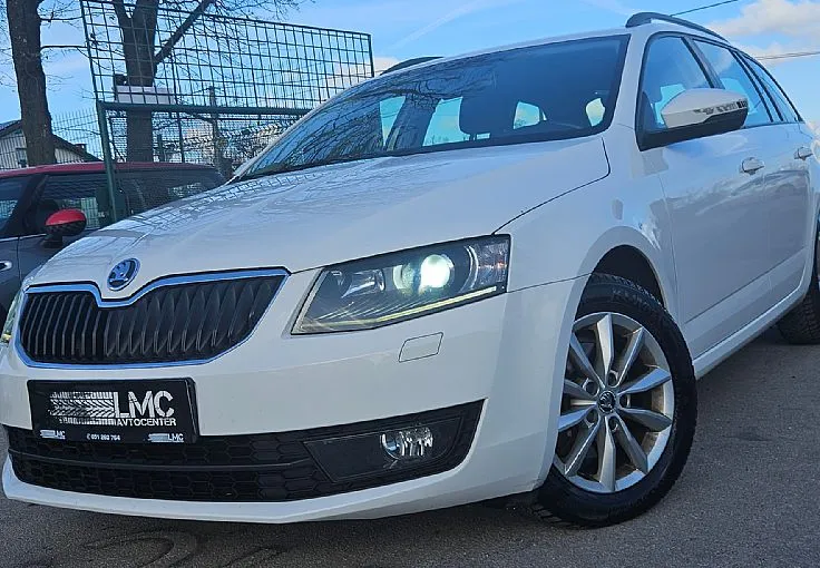 Zunanja slika - Škoda Octavia - Combi 2.0 TDI 150ks DSG °XENON° °TEMPOMAT° - 3