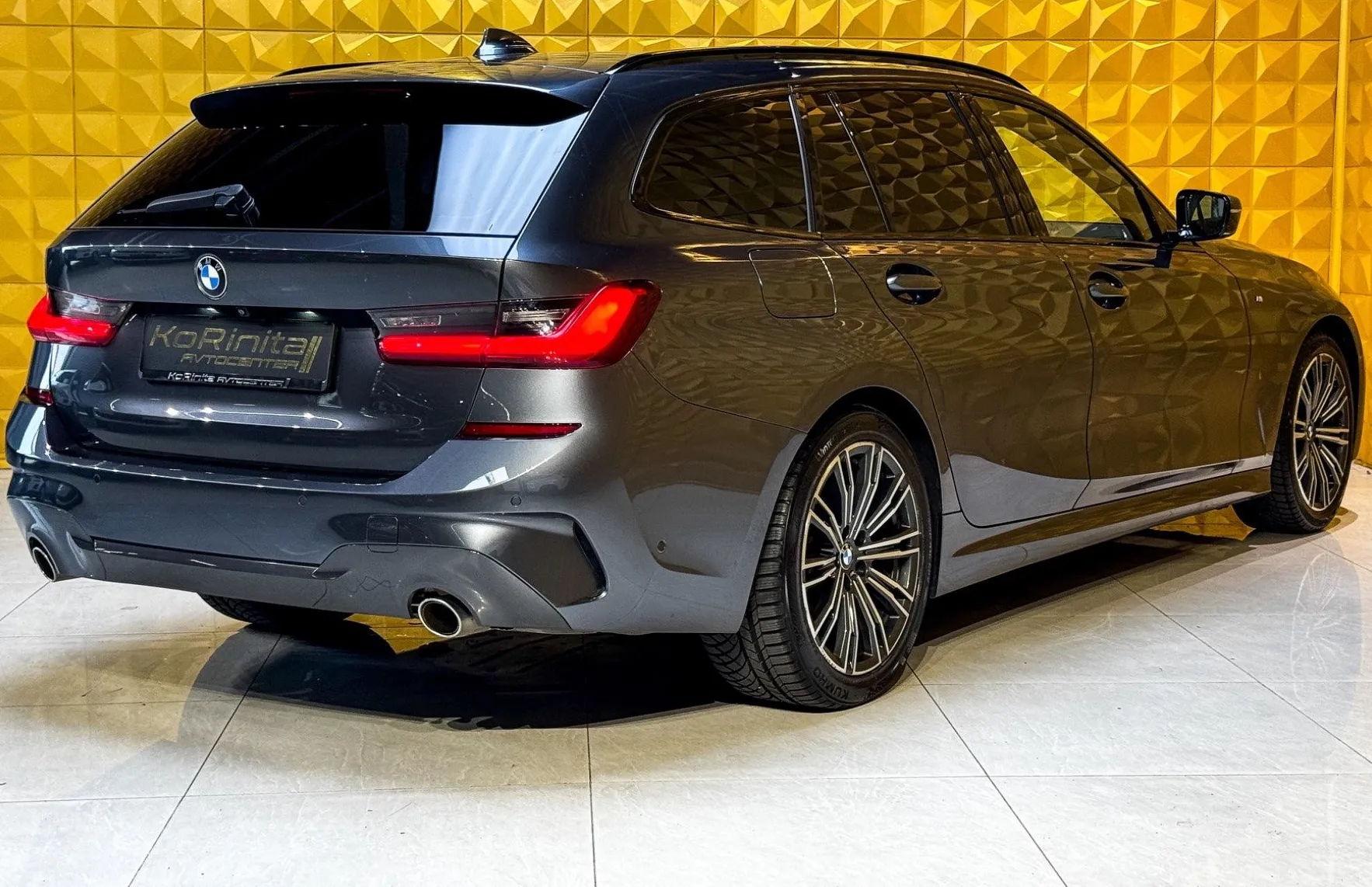 Zunanja slika - BMW Serija 3 - Touring: 318d AUT. M Sport-VIRTUAL-360-GRETJE VOLANA-AMB - 10