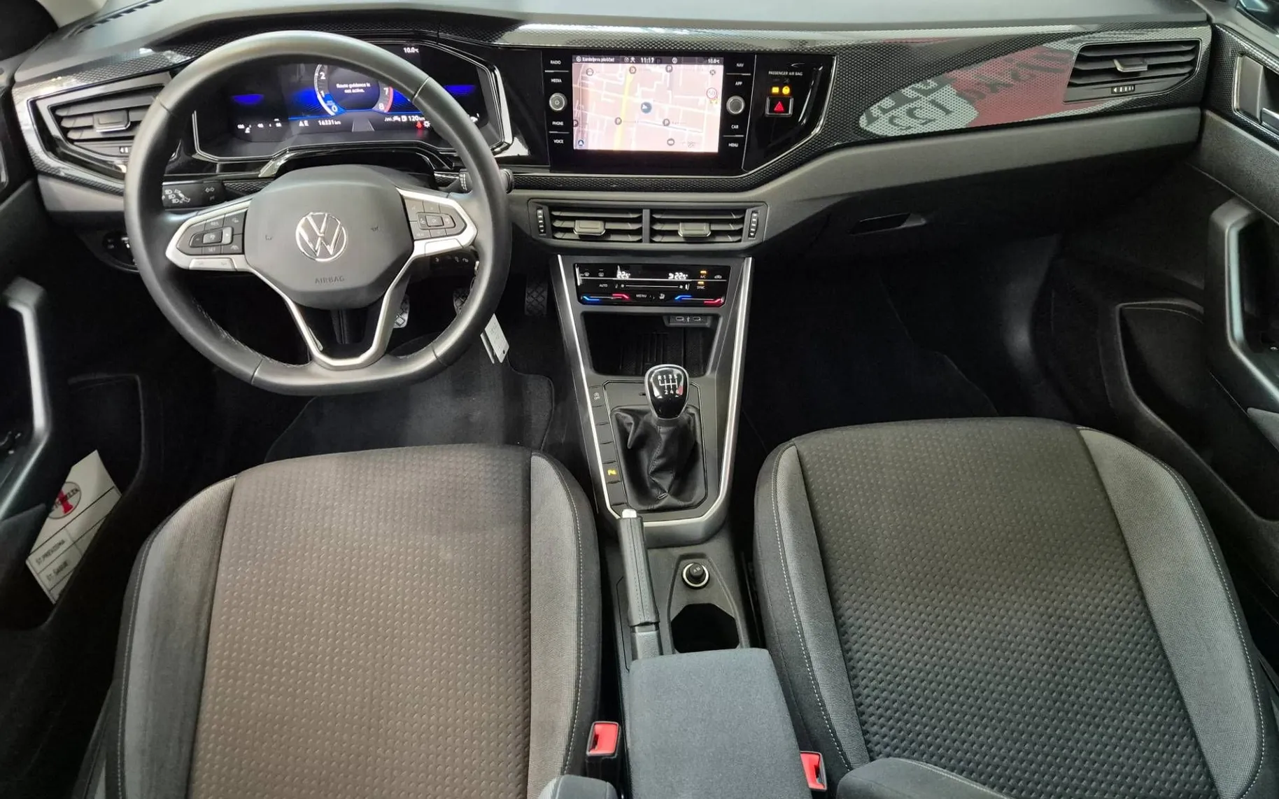 Notranja slika - Volkswagen Taigo - 1.0 TSI Life 85  115 - 8