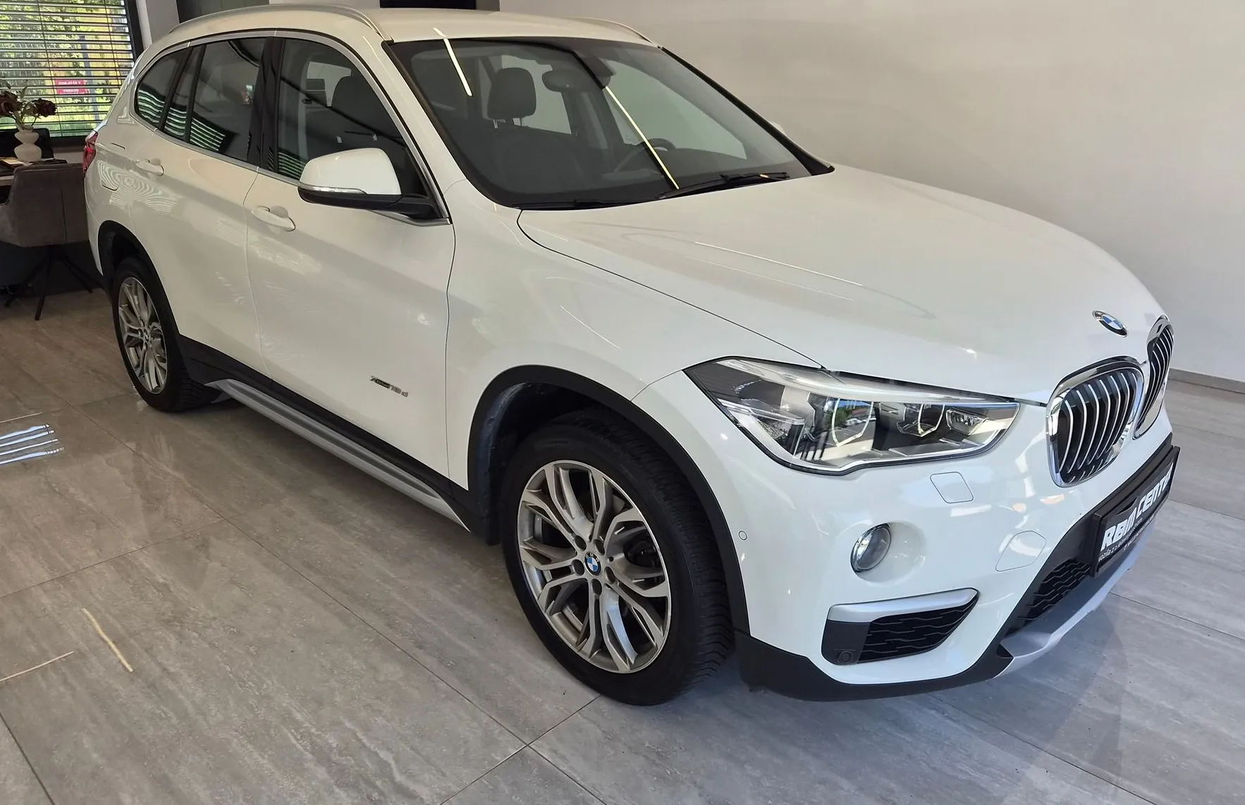 Zunanja slika - BMW X1 - serija : xDrive18d KUPLJEN V SLO|KAMERA|LED|NAVI|KEYLESS - 1