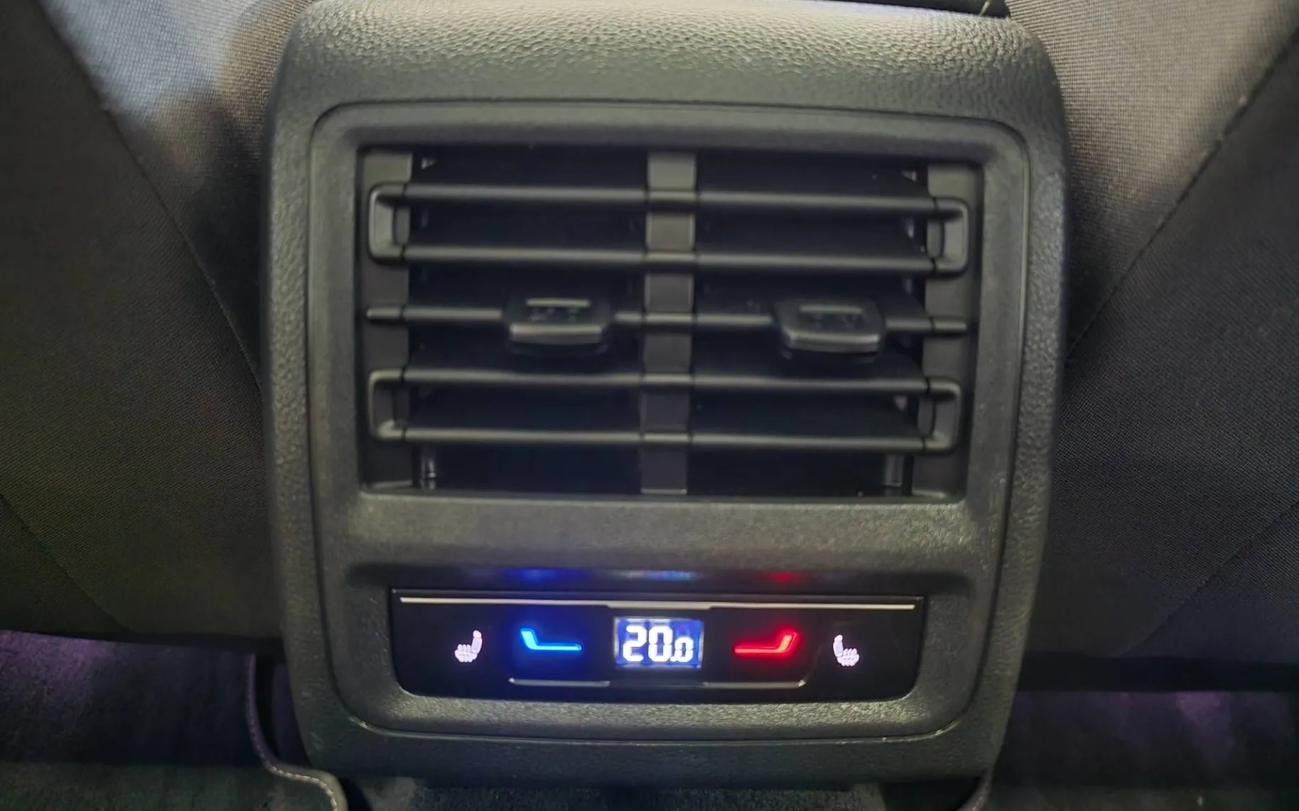 Notranja slika - Volkswagen Golf Variant - 2.0 TDI Alltrack 4Motion DSG - Matrix.pano.kamera - 15