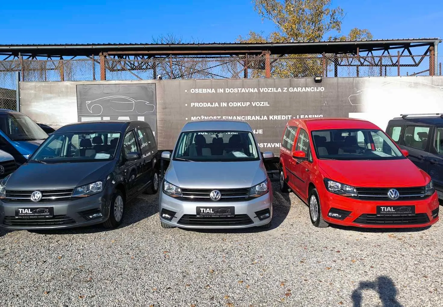 Zunanja slika - VW Caddy - 2.0 TDI 2X DRSNA-PDC-TEMPO.-SLO-OPRAVLJEN SERVIS - 14