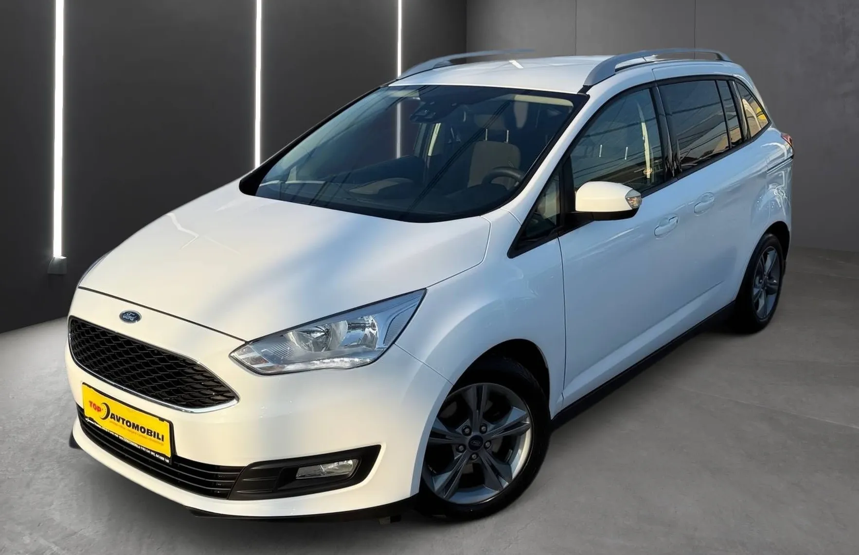 Zunanja slika - Ford Grand C-Max - 1.5 TDCi 1.LASNTIK SLO AVTO NAVI PDC - 2