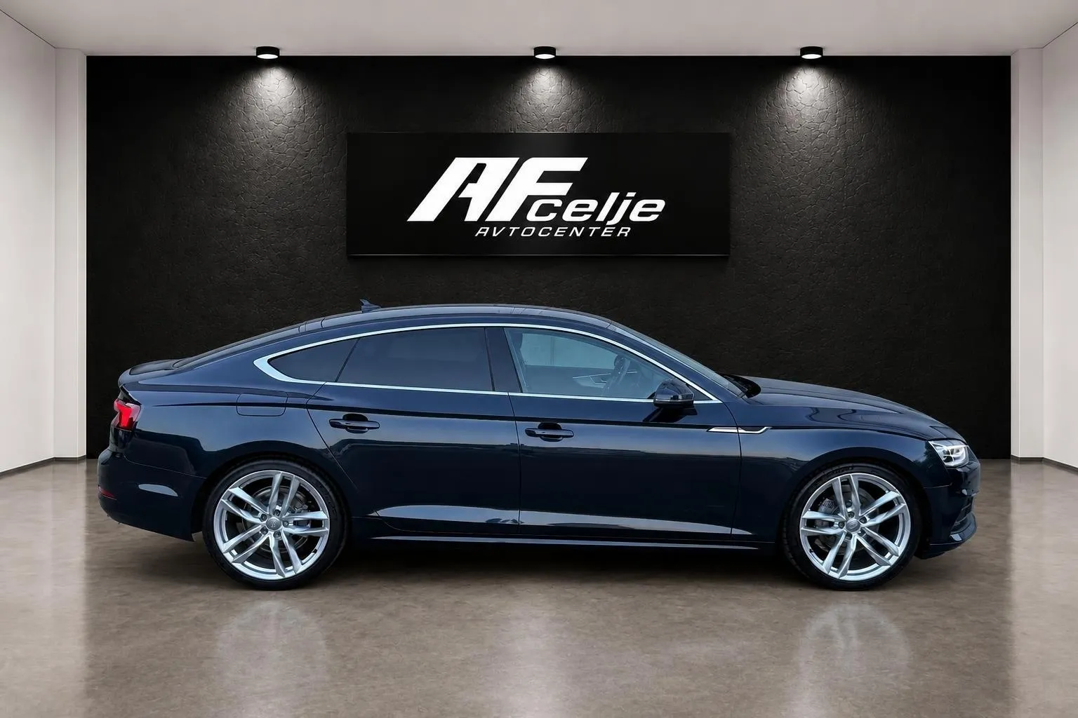 Zunanja slika - Audi A5 Sportback - 2.0 TDI-AUT-S LINE-LIZING ZA TUJCE-XENON LED - 4