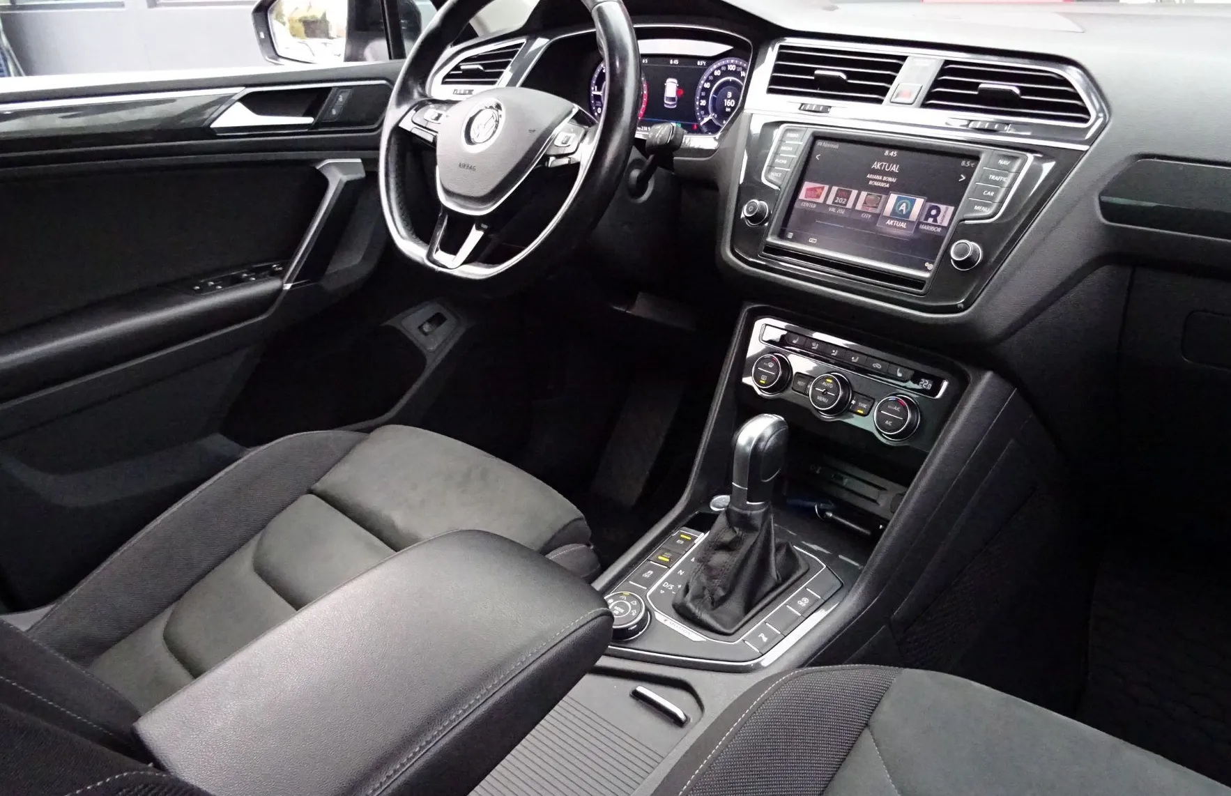 Zunanja slika - Volkswagen Tiguan - 2.0 TDI DSG 4MOT Highline 240KM - SLO - - 11