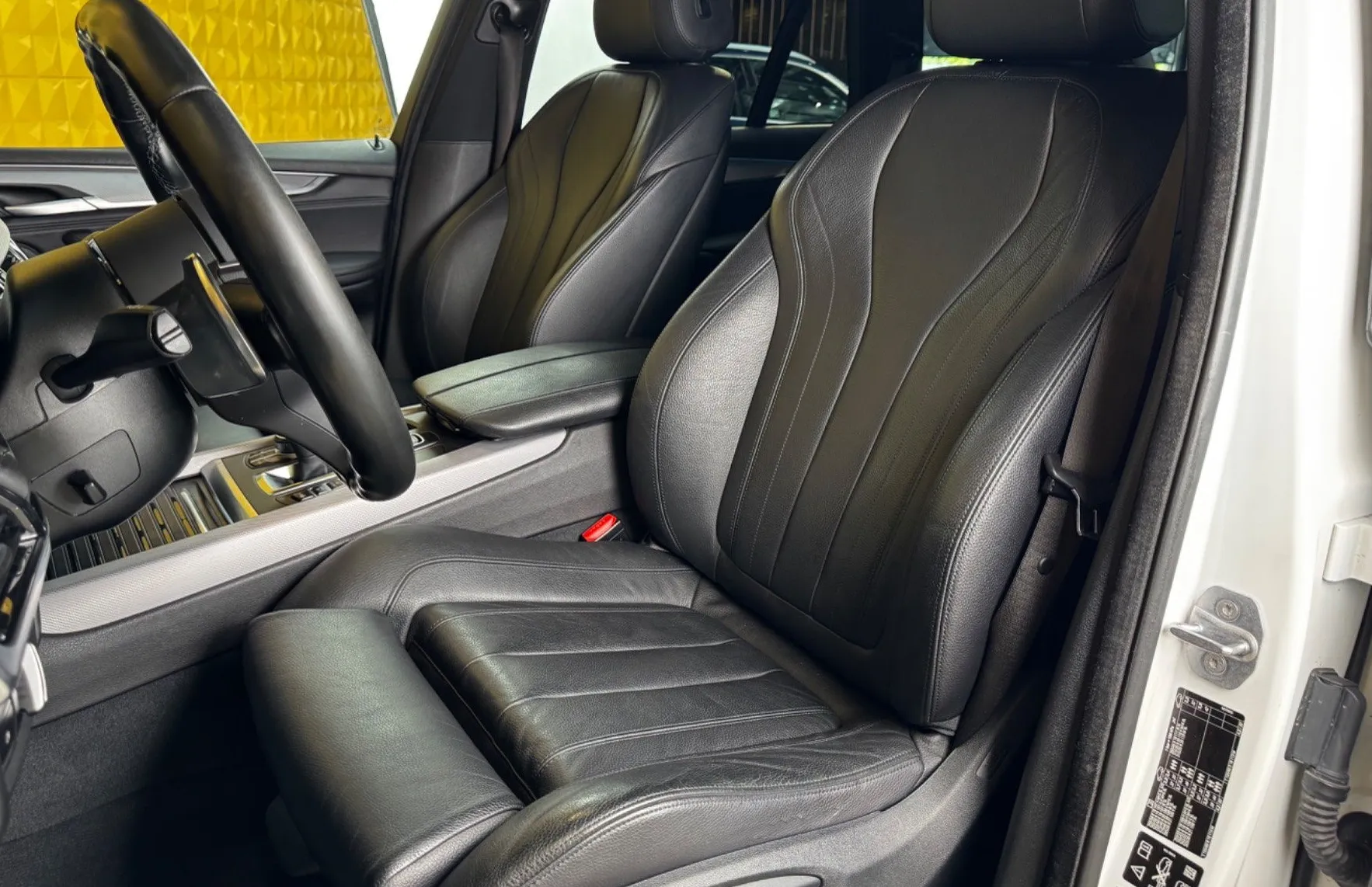 Zunanja slika - BMW X5 - serija :  xDrive30d M Sport-LED-VIRTUAL-HARMAN-GRETJE - 17