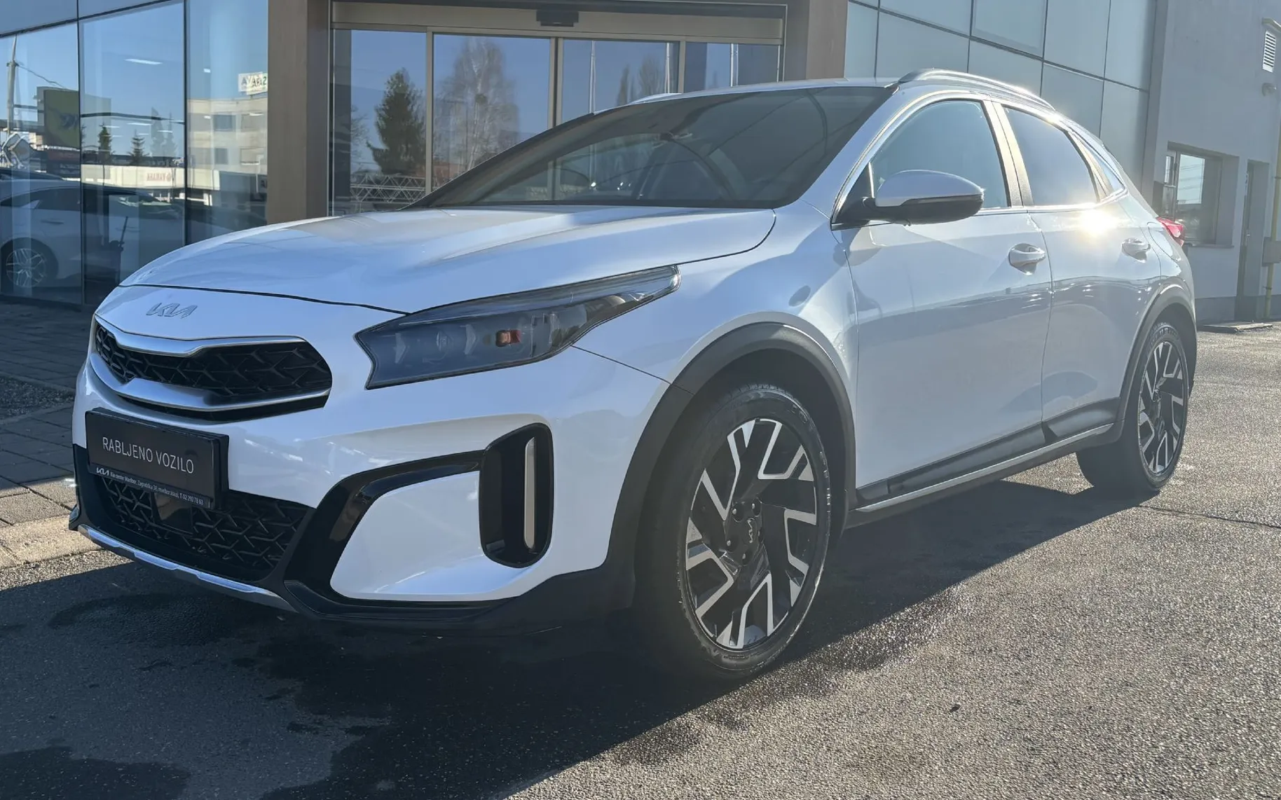 Zunanja slika - KIA XCeed - 1.6 T-GDi EX WAY ISG.7DCT 110.3 kW - 1