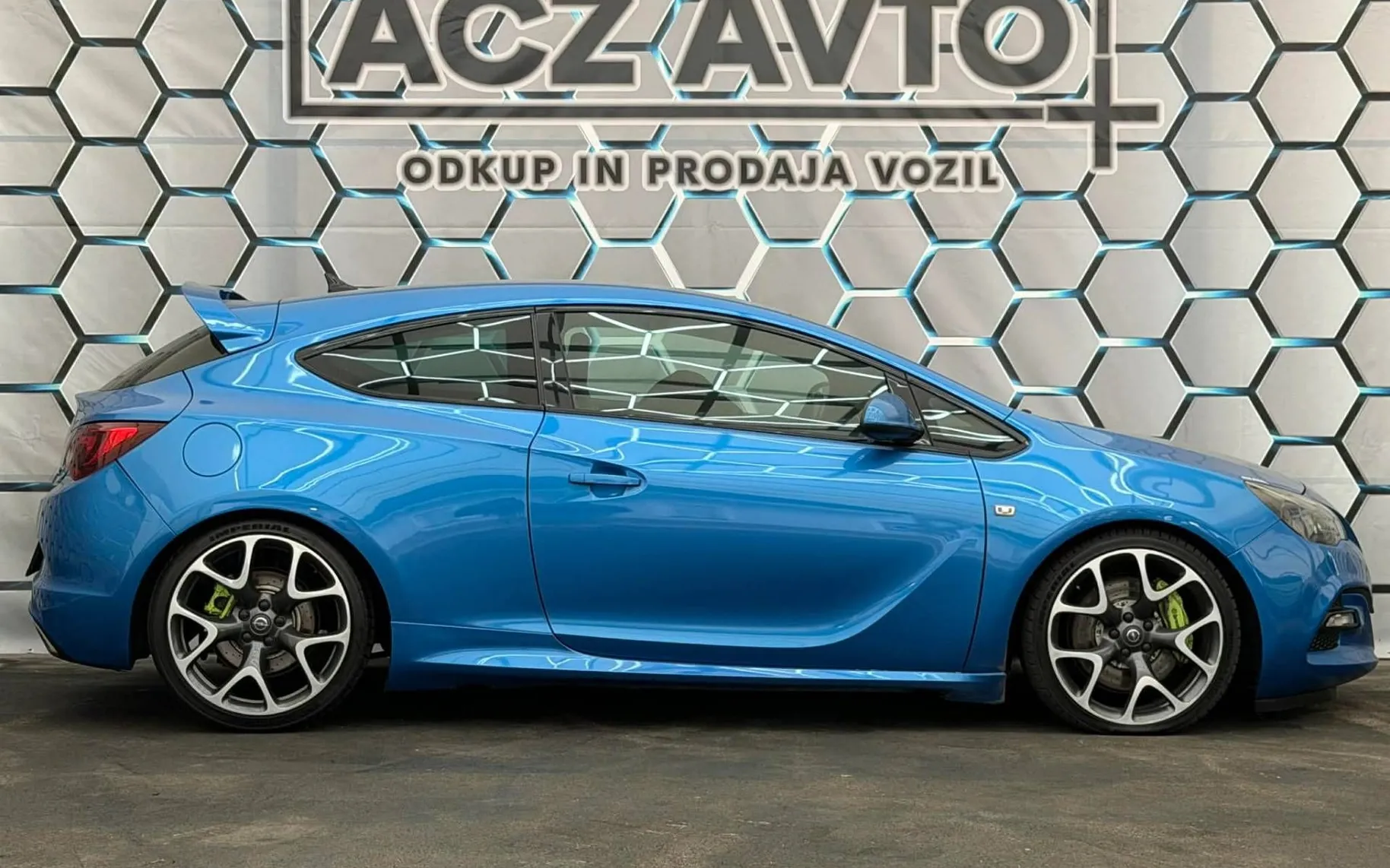 Zunanja slika - Opel Astra - 2.0 TURBO•OPC•GTC•LED•RECARO•INFINITY•PDC•ODLIČE - 5