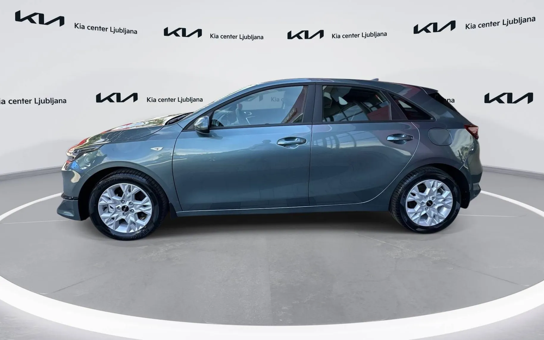 Zunanja slika - KIA Ceed - 1.0 T-GDi EX Champion + ISG. M T ... - 6