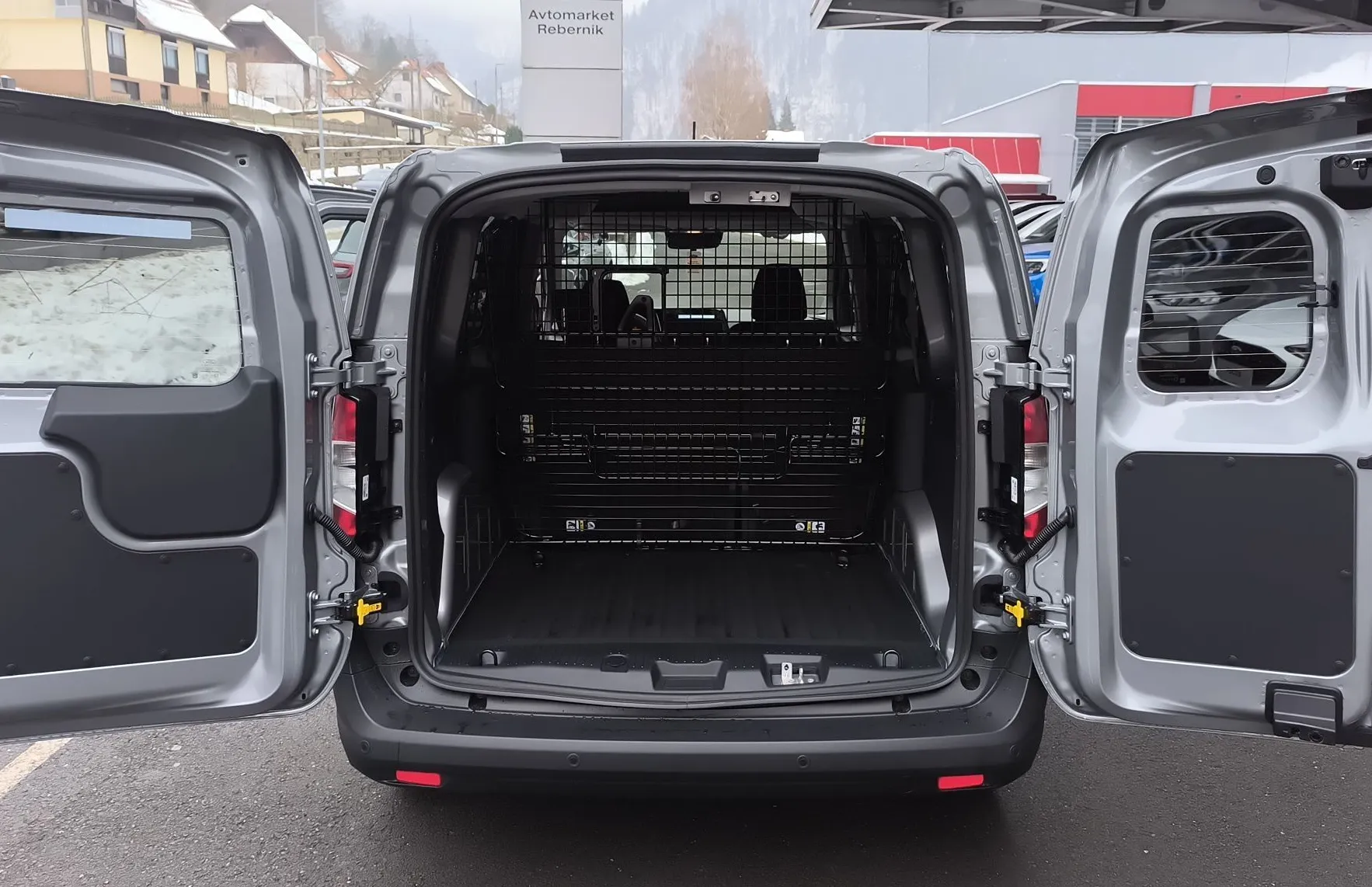 Zunanja slika - Ford Transit Courier - TREND 1.5 - 13