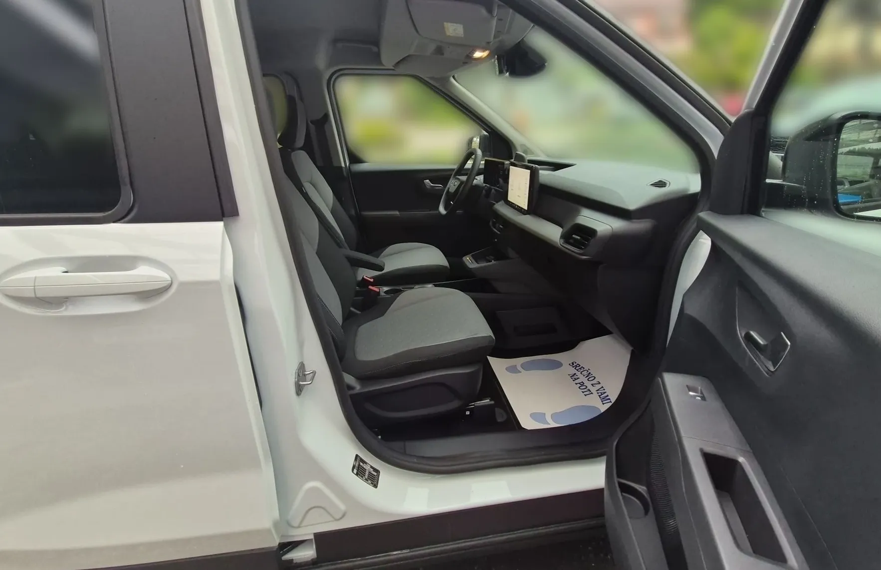 Zunanja slika - Ford Tourneo - Courier E- TITANIUM - 15
