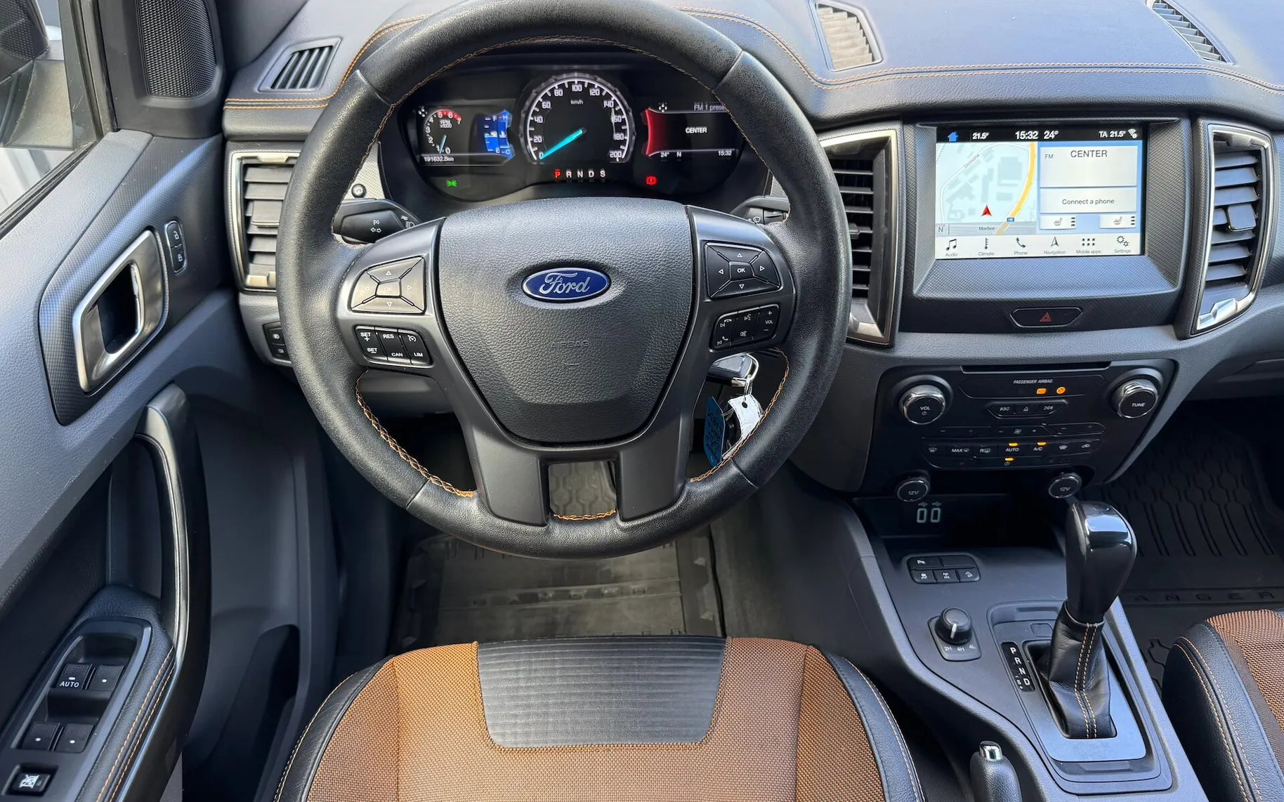 Zunanja slika - Ford Ranger - 3.2 TDCI DC 4X4 A6 WILDTRAK 1.LASTNIK SLO ROLO - 14