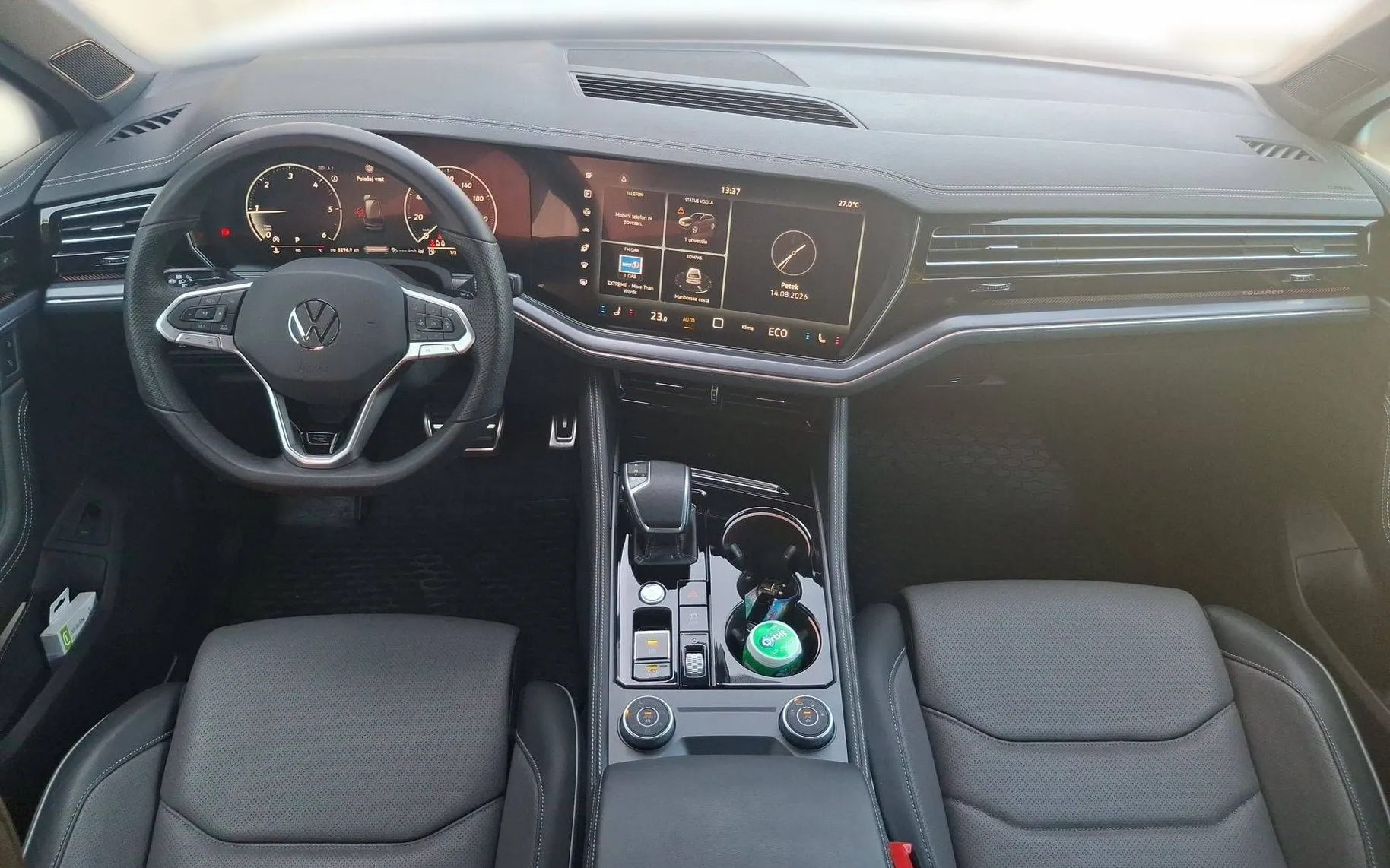 Notranja slika - Volkswagen Touareg - 4motion V6 TDI BMT R-Line Tiptronic - 10