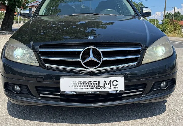 Zunanja slika - Mercedes-Benz C-Razred - 220 CDI 170ks °AUTOMATIC° °NAVI° °2x PDC° - 9
