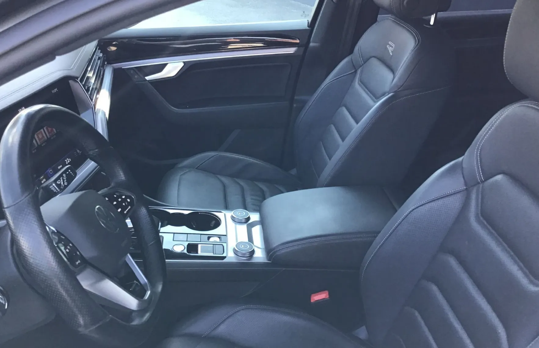 Zunanja slika - Volkswagen Touareg - V6 TDI BMT R-Line 210  285 - 9
