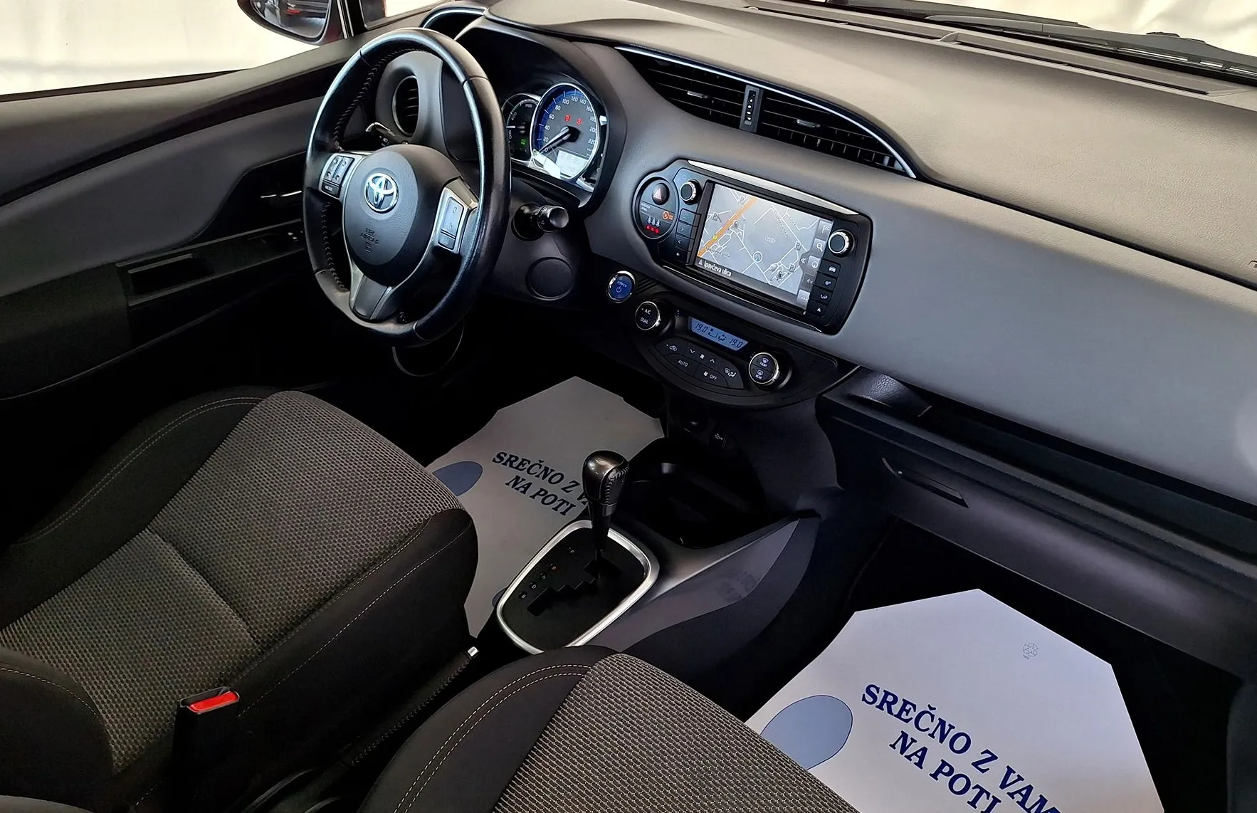 Zunanja slika - Toyota Yaris - 5V 1.5 VVT-i hibrid Trend - 10