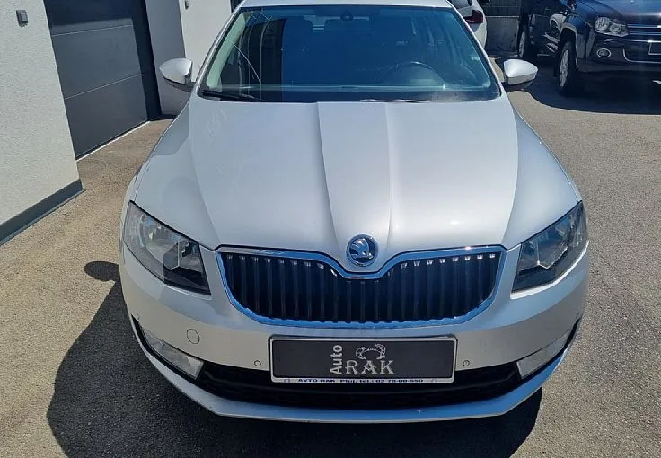 Zunanja slika - Škoda Octavia - Combi 1.6 TDI Ambition - 3