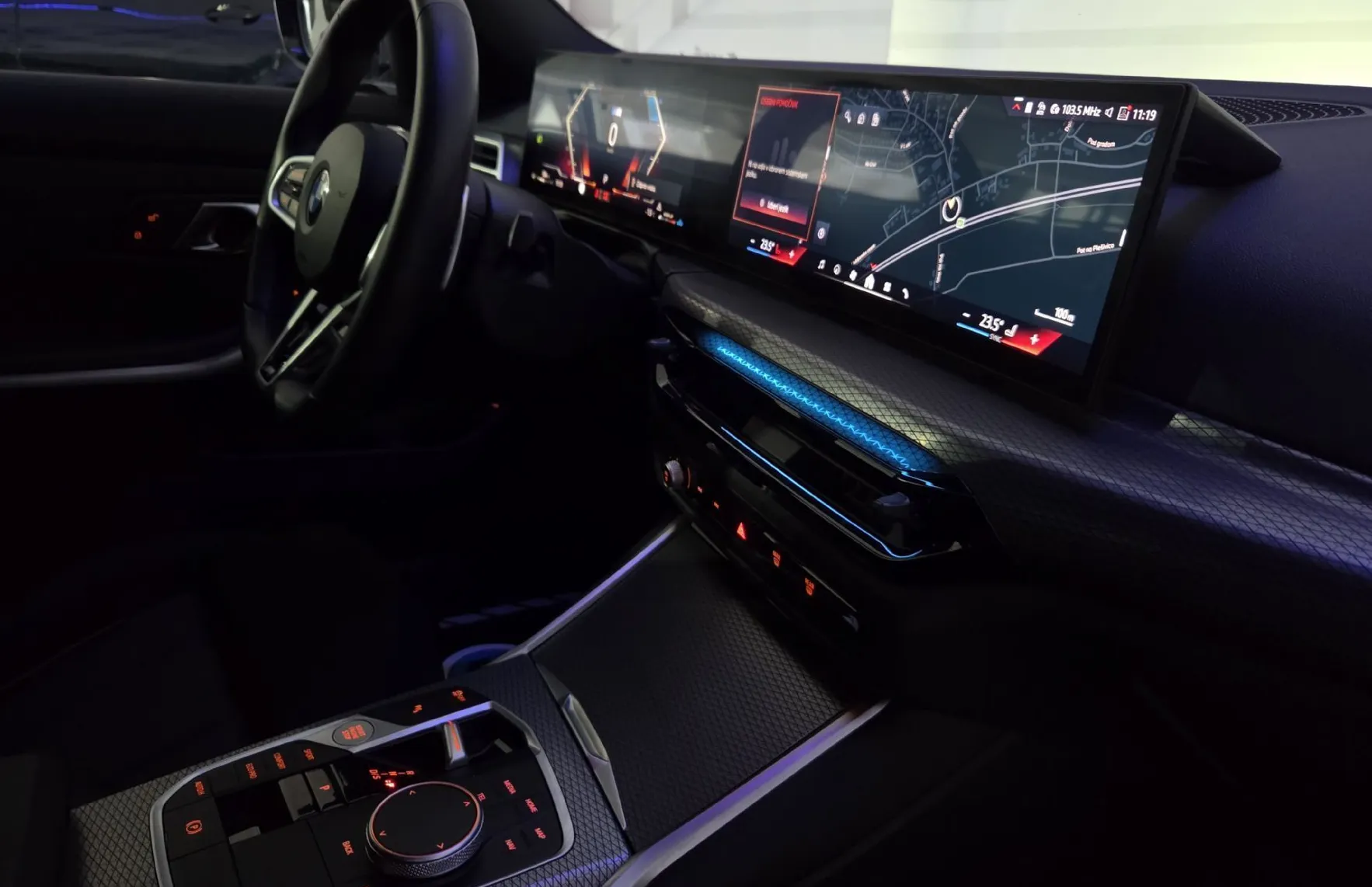 Zunanja slika - BMW Serija 3 - Touring: 320d Touring Avt-M.SPORT-LED-WIDE-KAM-KLJUKA - 14