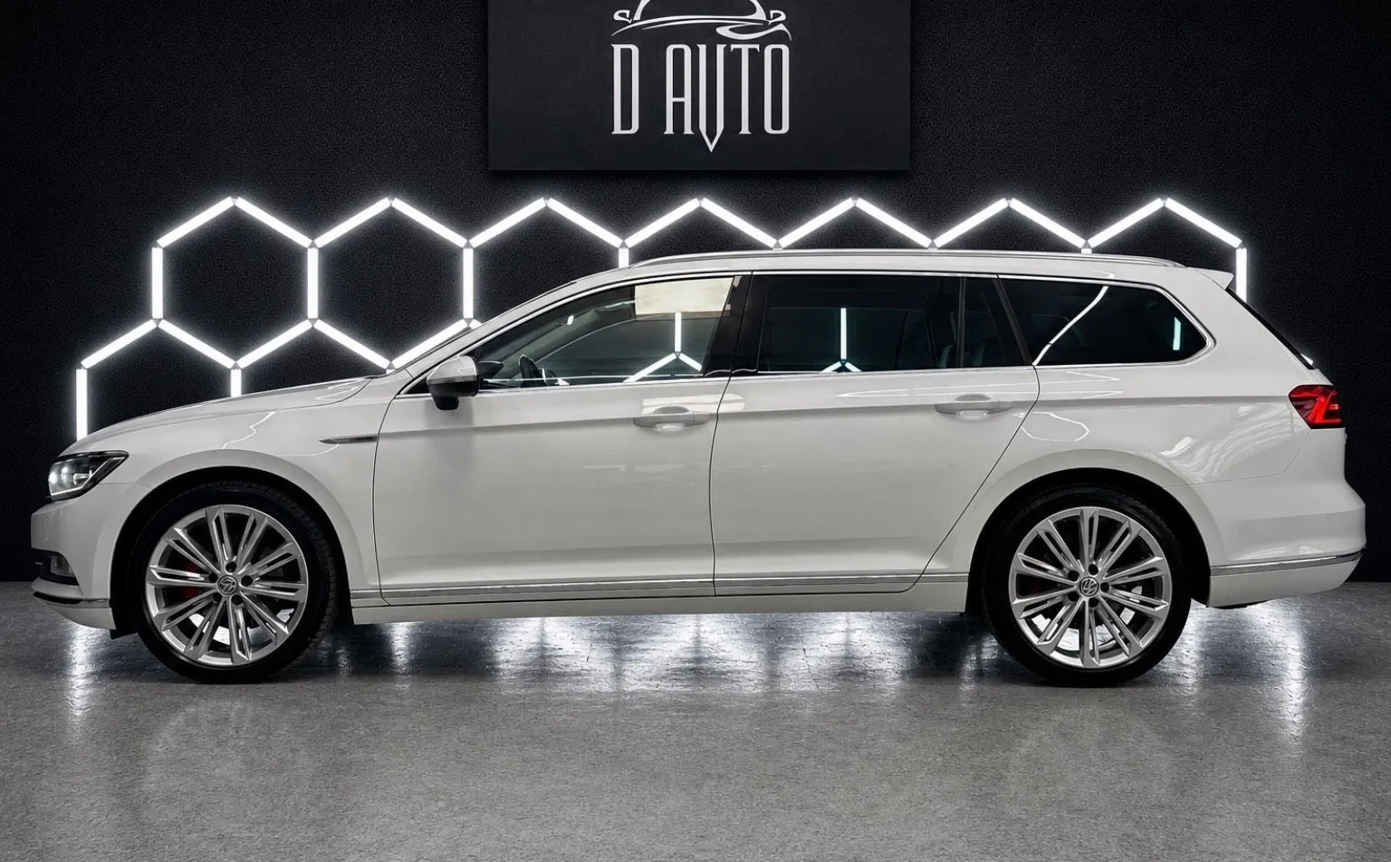 Zunanja slika - Volkswagen Passat Variant - 4motion 2.0 TDI DSG 140kW-WEBASTO-KAMERA-ACC-KLJ - 4