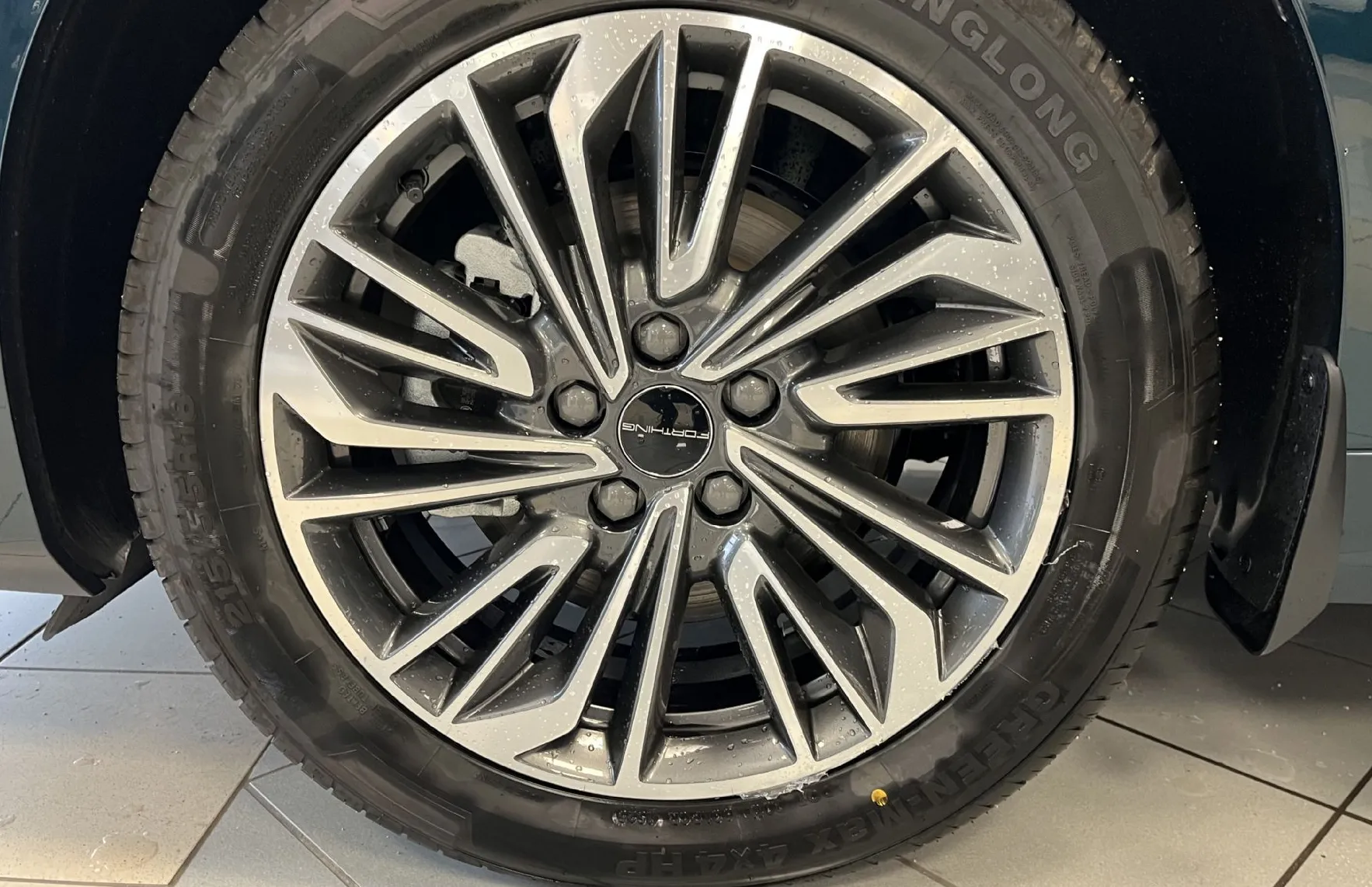 Zunanja slika - Forthing Forthing U Tour - U-Tour 1.5 DCT7 177KM - ADAS - NA ZALOGI - - 20