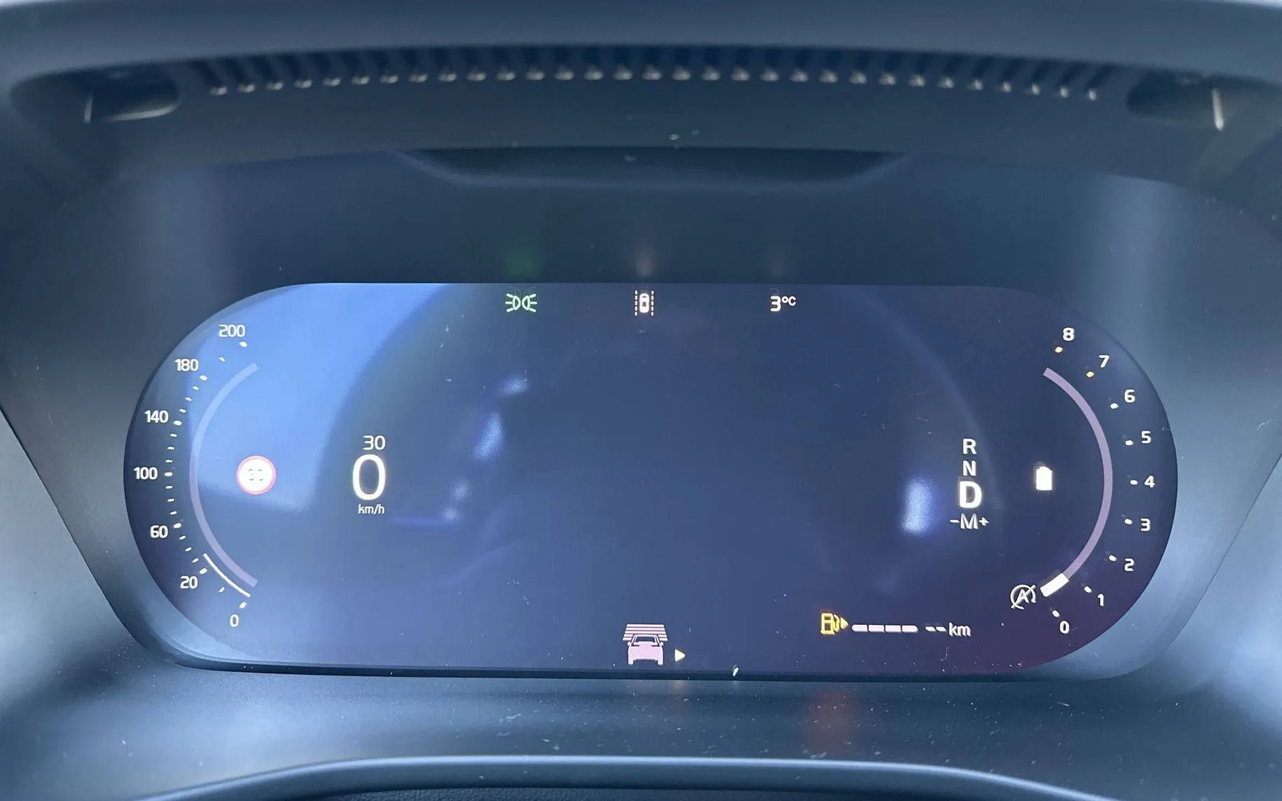 Notranja slika - Volvo XC40 - B3 P Core AT DCT 3 leta garancije + 3 servisi... - 15