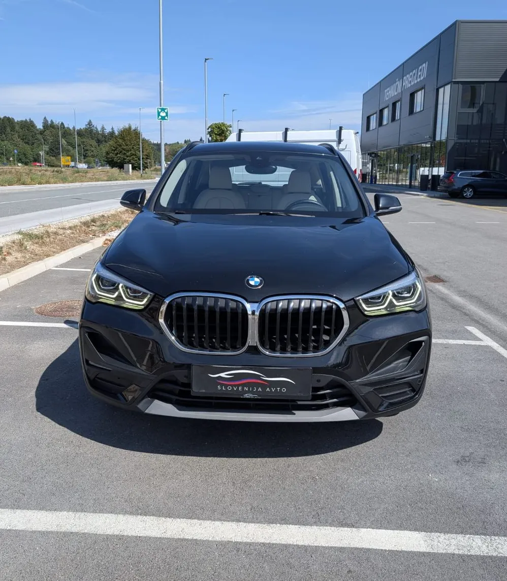 Zunanja slika - BMW X1 - serija : 18d Advantage|BeigeUSNJE|navi|AC|fulLED|2xPDC - 3