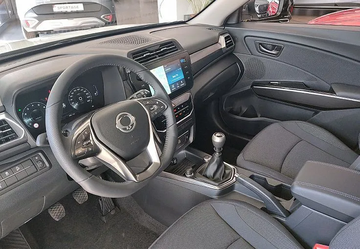Zunanja slika - SsangYong Tivoli - ŽE OD  19.999  1.5 T-GDI Fresh 2WD M T - 7