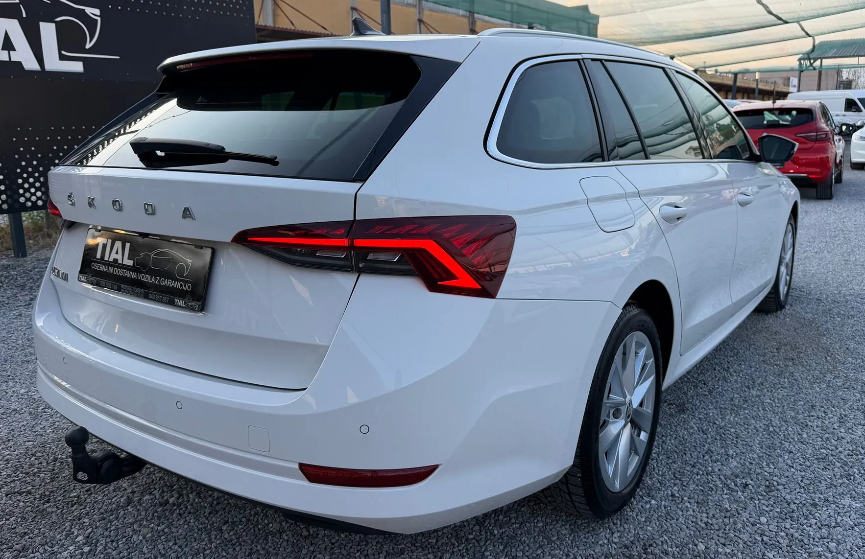 Zunanja slika - Škoda Octavia - 2.0 TDI Style DSG-VIRTUAL-AMBI-ACC-EL.PRTL-ALU - 7