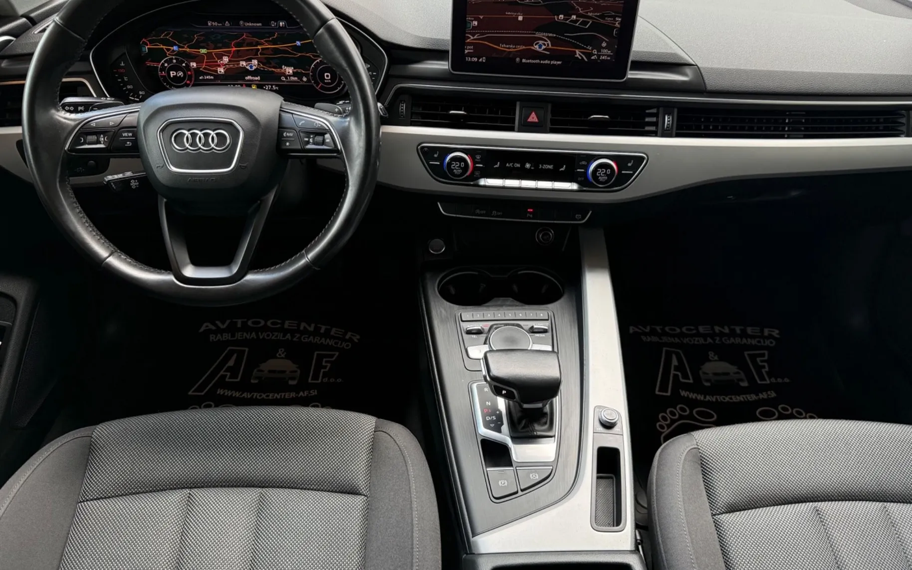 Notranja slika - Audi A4 Avant - 2.0 TDI-AUT-VIRTUAL-LIZING ZA TUJCE-XENON LED - 9