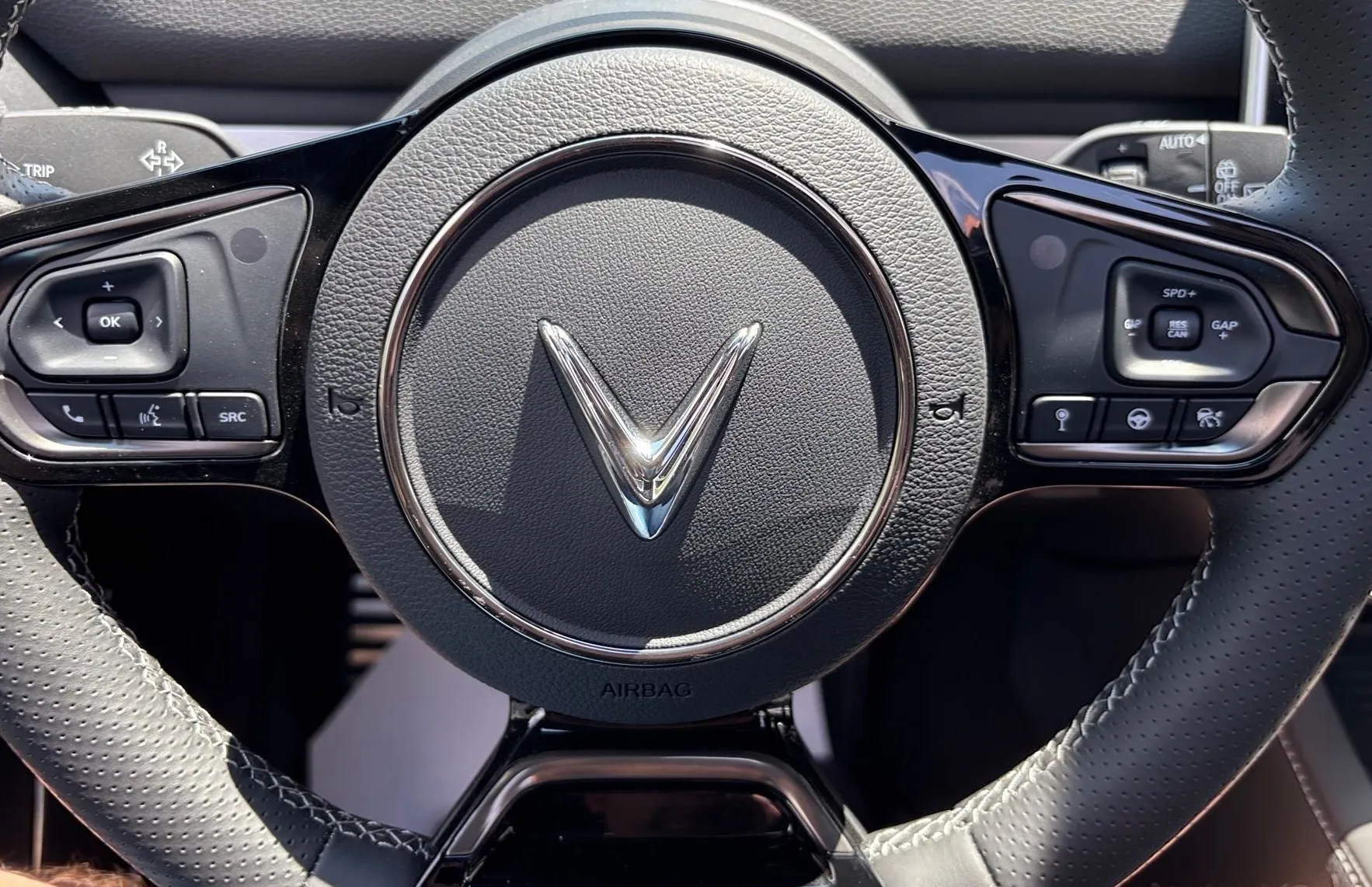 Zunanja slika - Vinfast VF8 - 87.7 kWh AWD Plus408PS AWD-GRATIS POLNILNICA 2 - 17