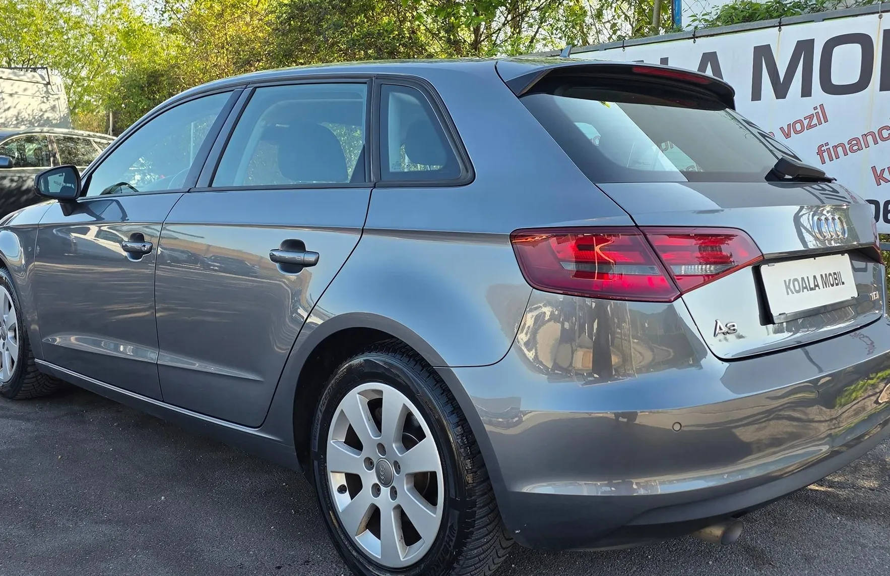 Zunanja slika - Audi A3 - SPORTBACK 1.6 TDI ALU PLATIŠČA-KLIMA-NAVI - 6