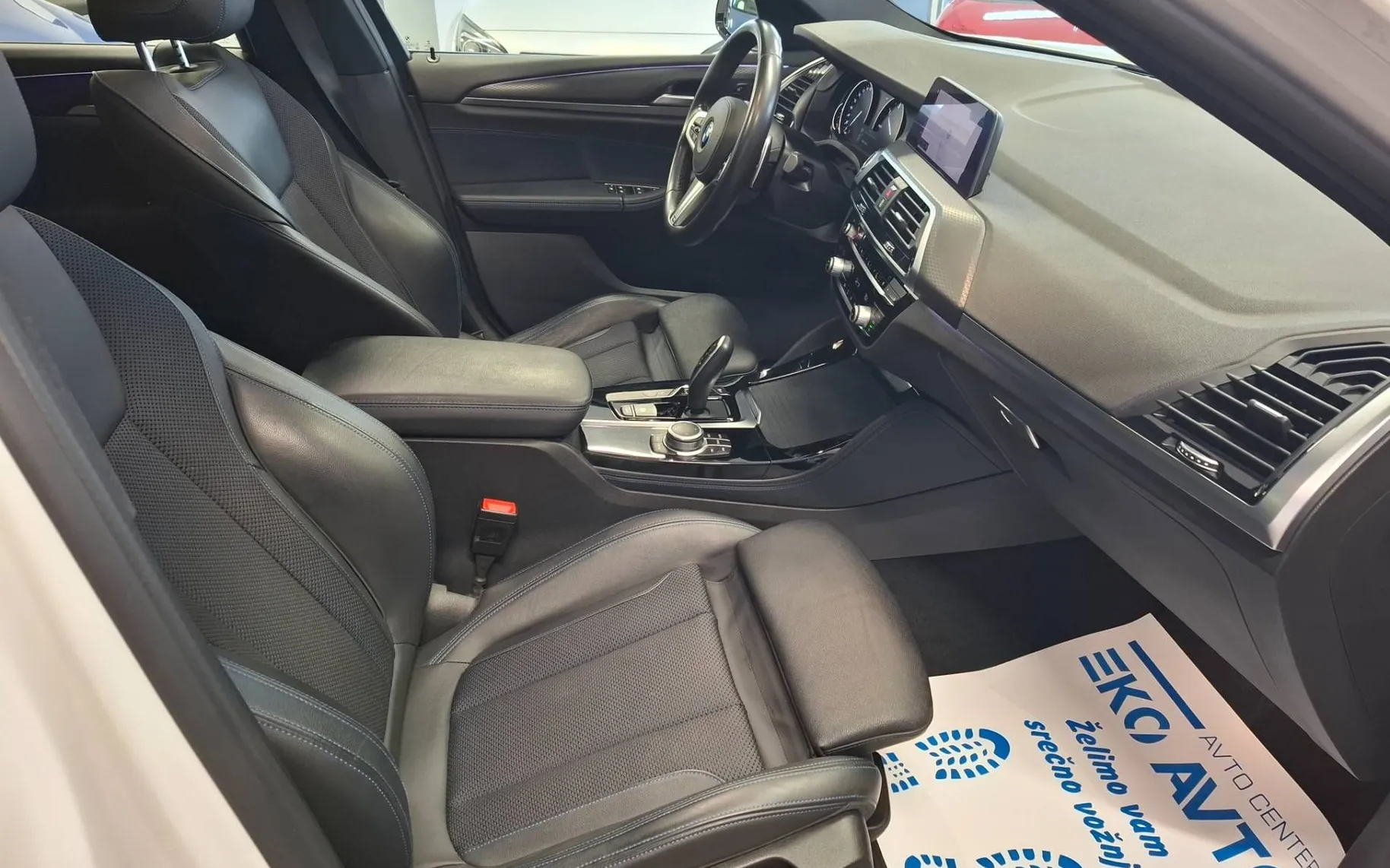Notranja slika - BMW serija X4: - xDrive20d M SPORT-PANORAMA-LED-VELIKA NAVI-PDC... - 9
