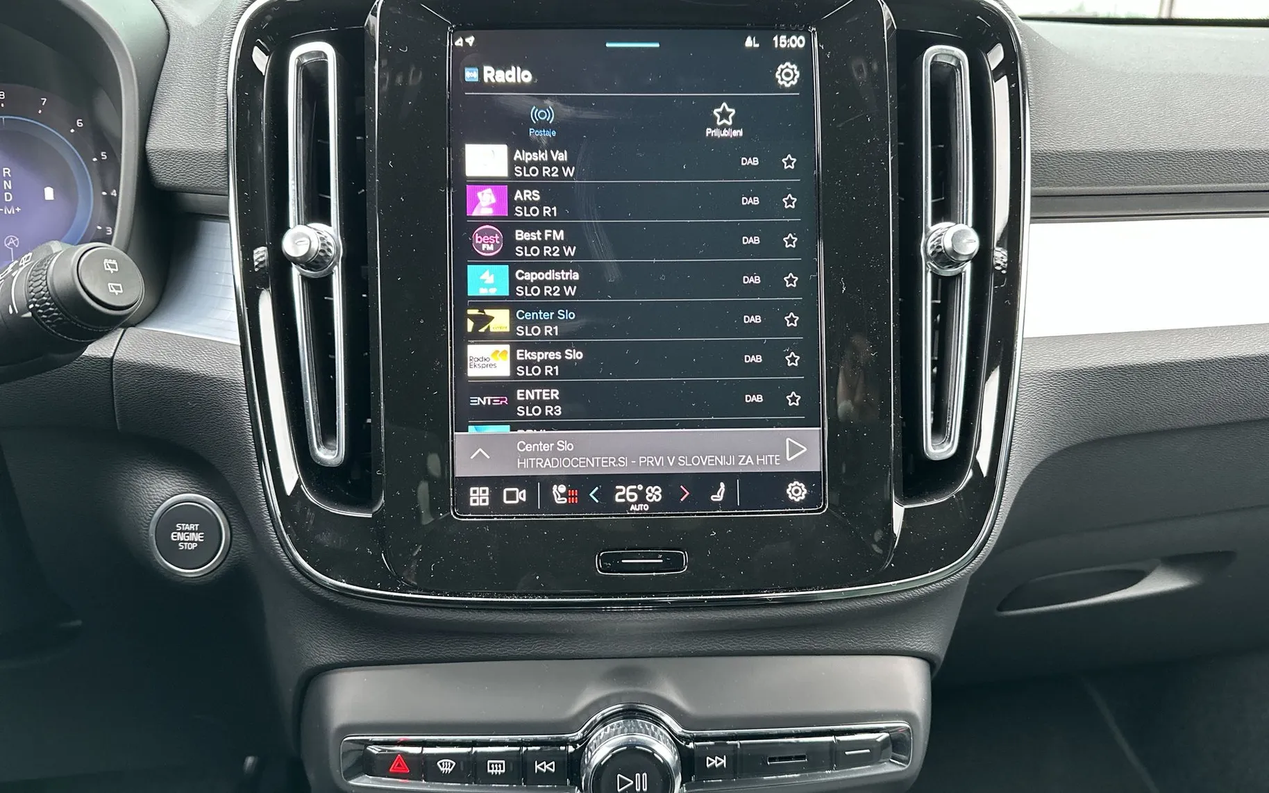Zunanja slika - Volvo XC40 - B3  P  Plus Black Edition... - 14