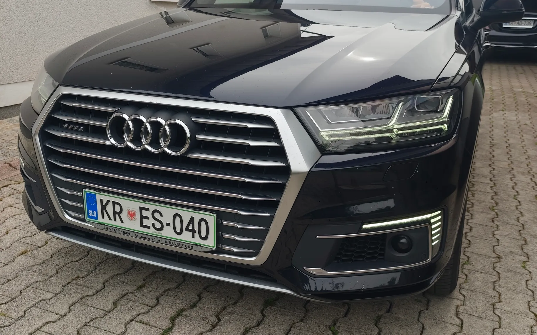 Zunanja slika - Audi Q7 - Etron - 1