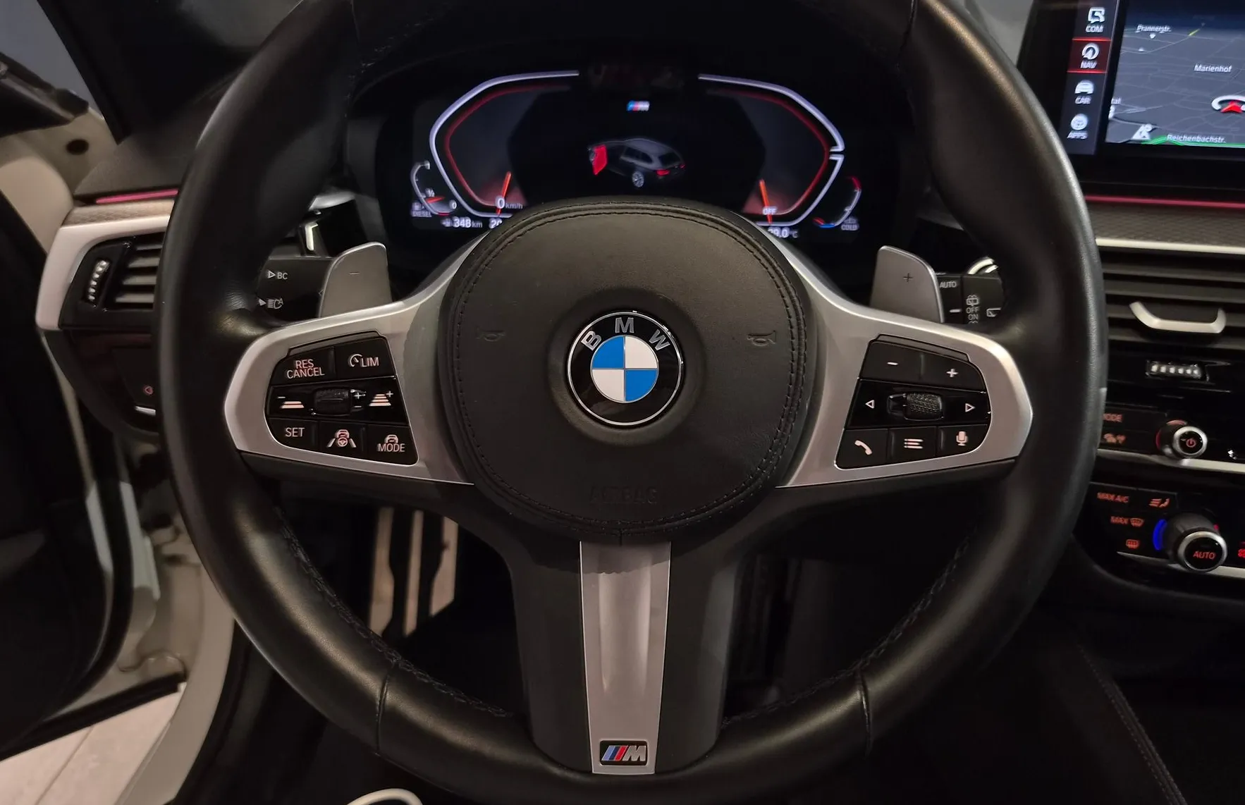 Zunanja slika - BMW Serija 5 - Touring: 520d xDrive MSPORT|LASER|HUD|VL.KLJUKA|KEYLESS| - 12