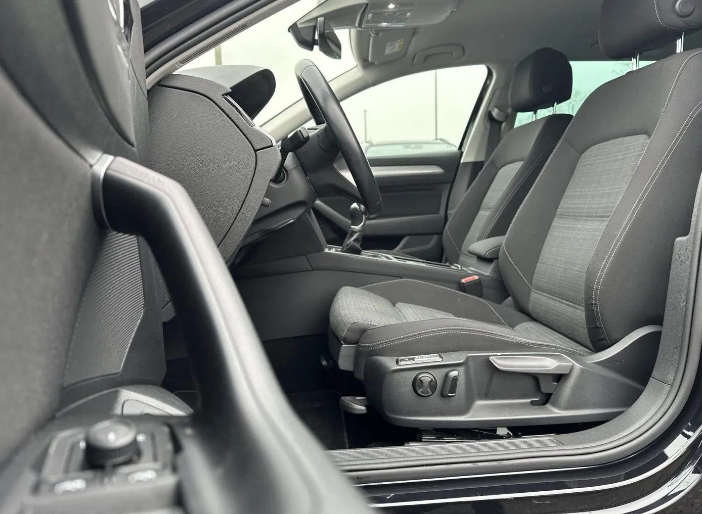 Zunanja slika - Volkswagen Passat - Variant 2.0 TDI Business ACC-KAMERA-GRETJE.SED+VOLAN - 11