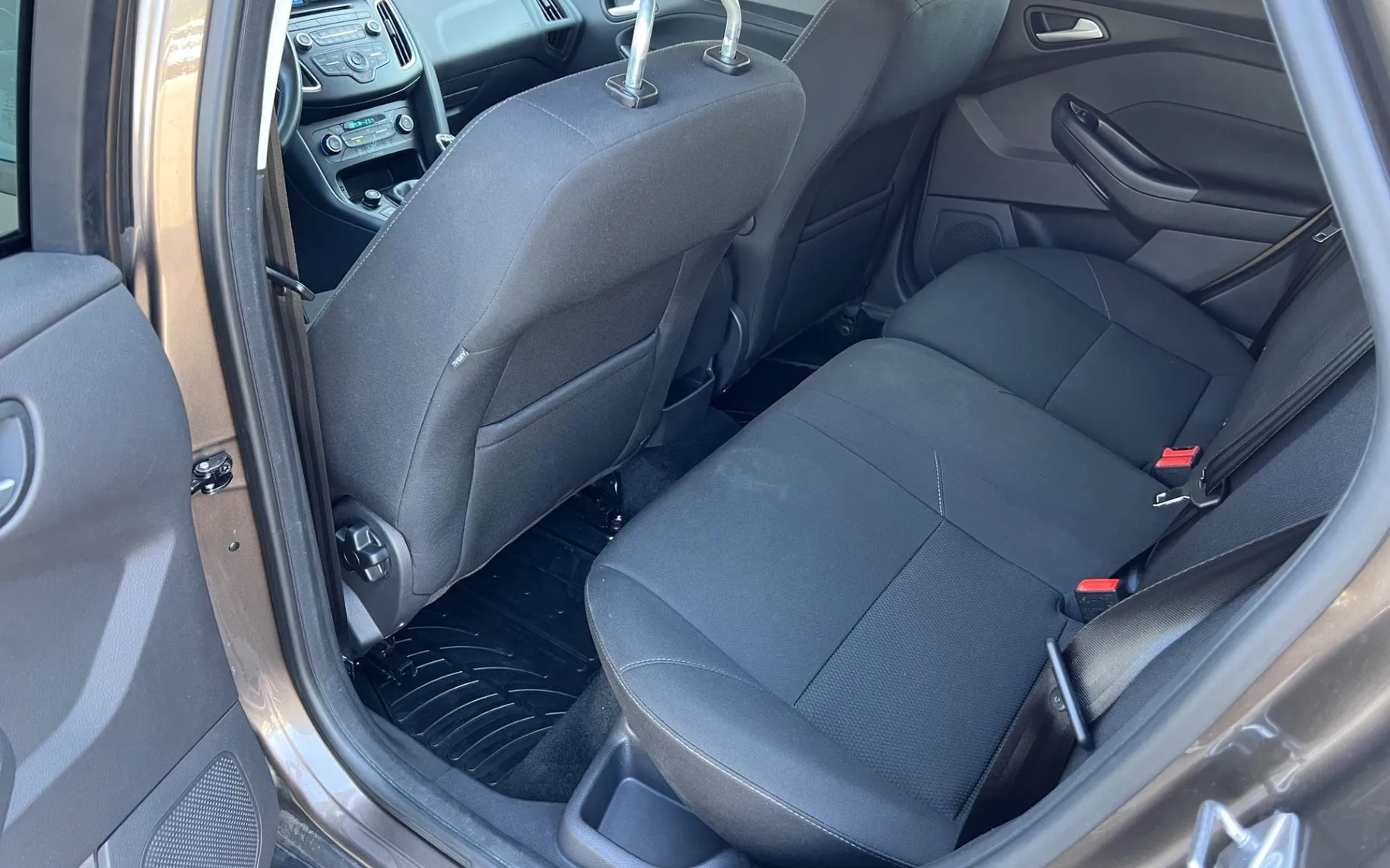 Notranja slika - Ford Focus - 1.0 EcoBoost+1.LAST+SLO+PDC+ALU+ - 12