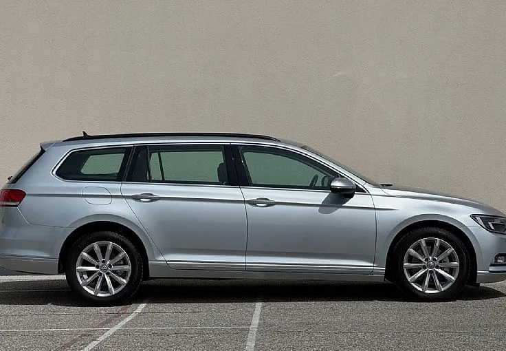 Zunanja slika - Volkswagen Passat - Variant 2.0 TDI Comfortline avt.-RADAR-SENZORJI-KREDIT - 2