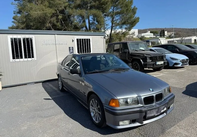 Notranja slika - BMW serija 3: - 318i NA KREDIT BREZ POLOGA - 10