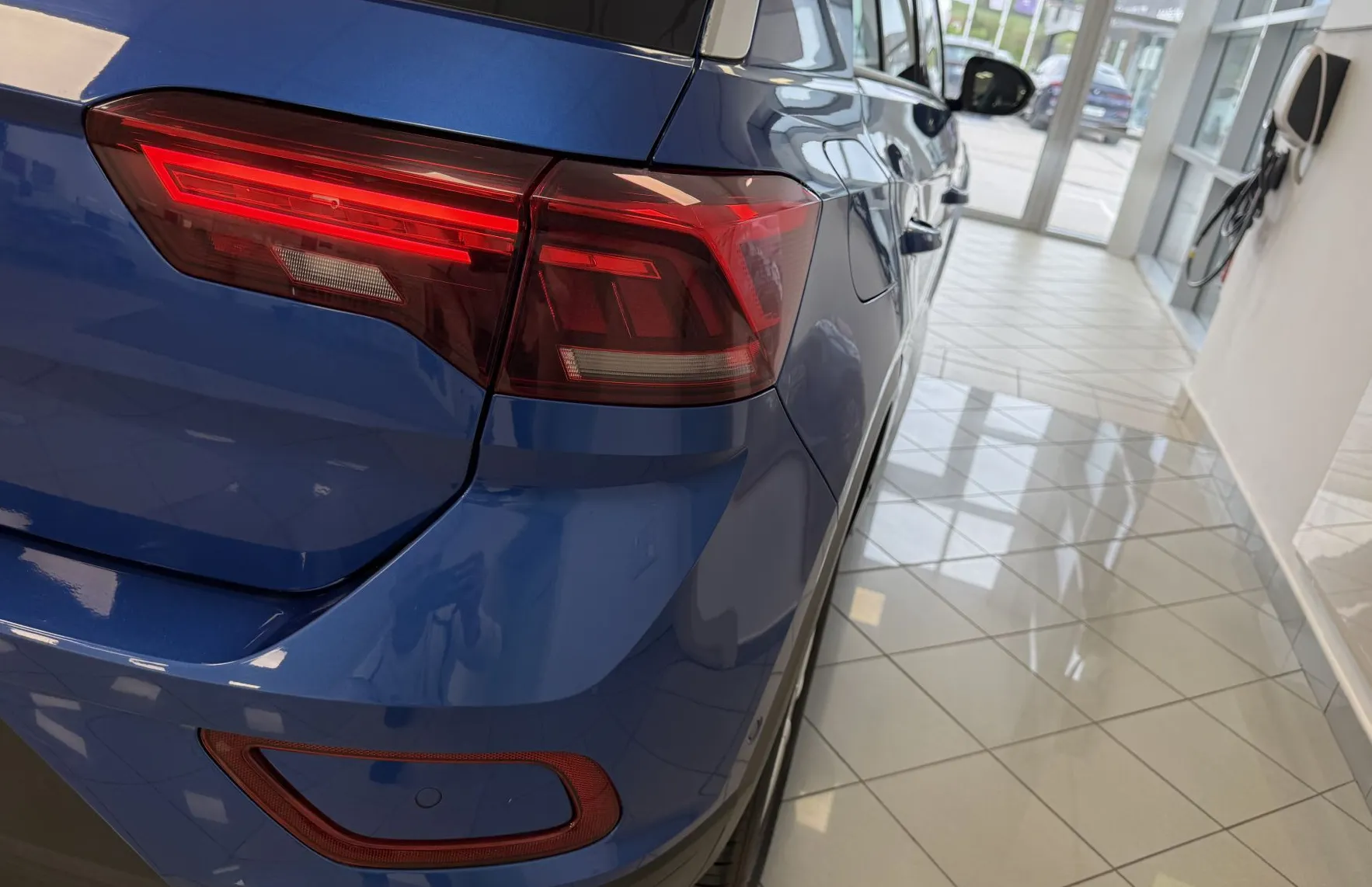 Zunanja slika - VW T-Roc - 1.5 TSI BMT Style DSG -1.LASTNIK-VIRTUAL-ACC- - 8