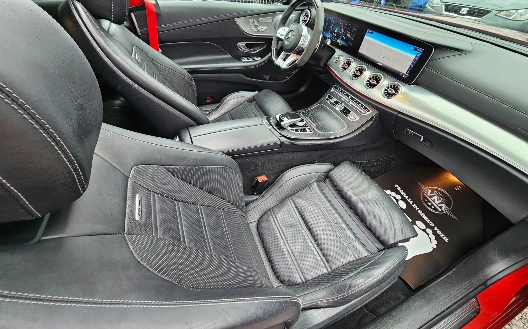 Notranja slika - Mercedes-Benz E-Razred - E Coupé 53 AMG 4MATIC+ |VIRTUAL|PANO|MAX-OPREMA| - 9