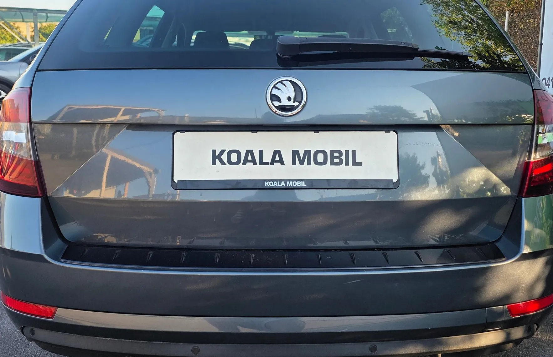 Zunanja slika - Škoda Octavia - COMBI 2.0TDI DSG LED-NAVI-CANON-GRETJE SEDEŽEV-ALU - 5