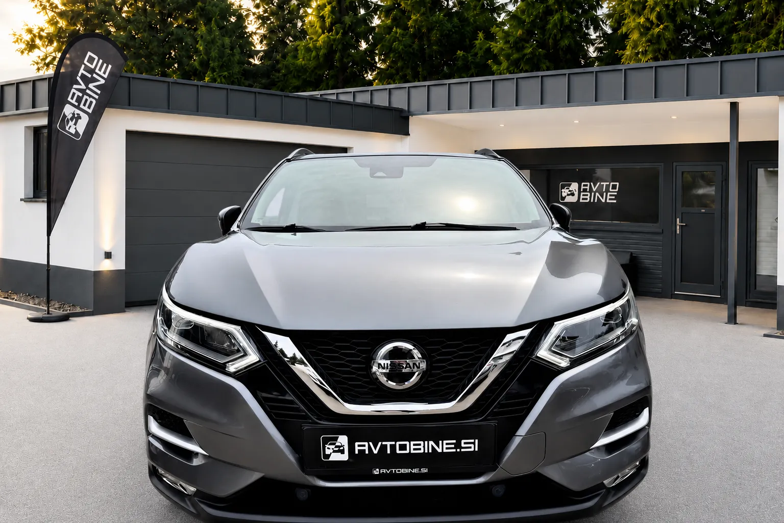 Zunanja slika - Nissan Qashqai - 1.3 DIG-T 160 TEKNA•AVT•PANO•ACC•360•LANE•KOT NOV. - 2
