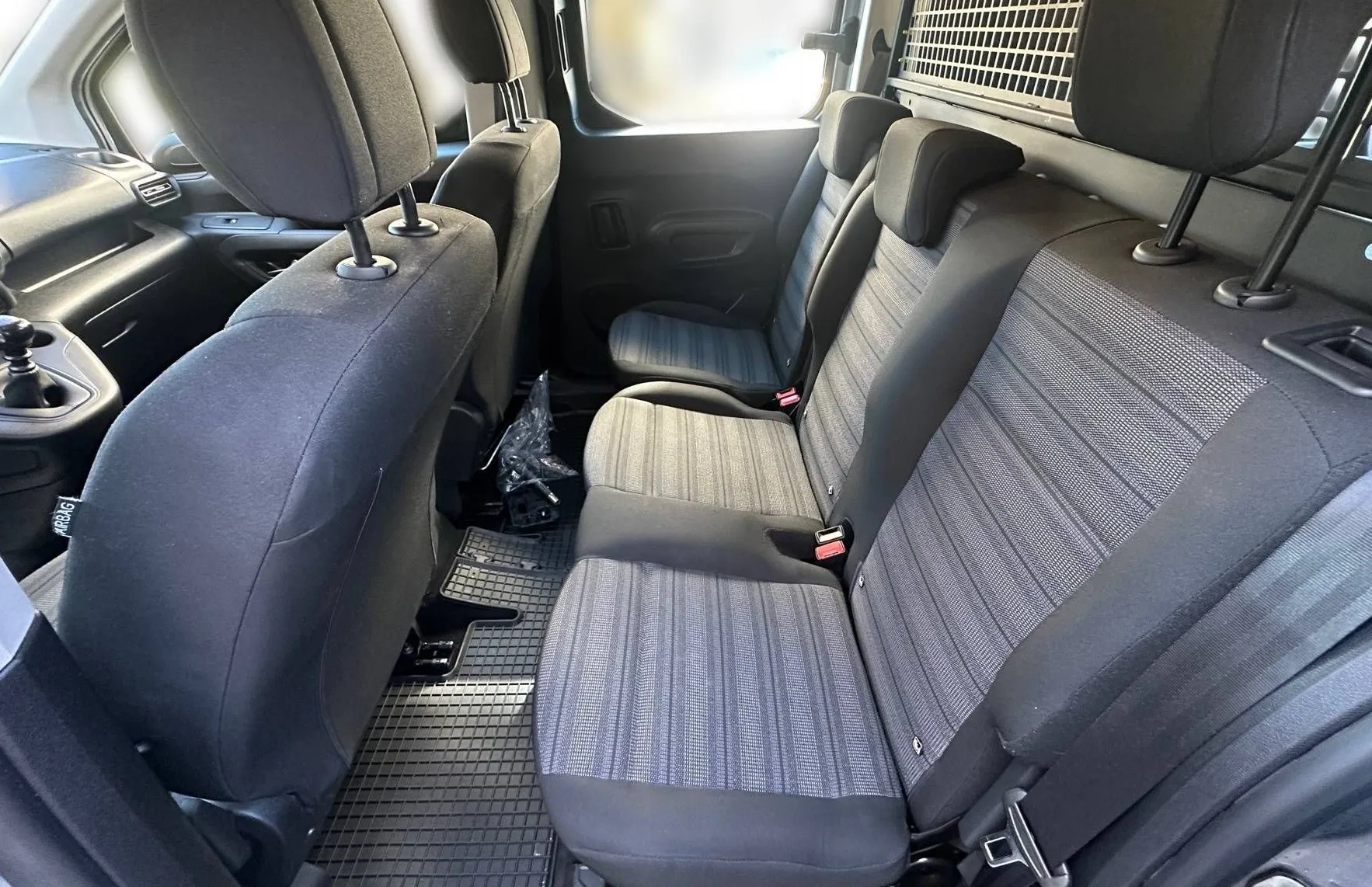 Zunanja slika - Opel Combo - CARGO 1.5 SLOVENSKI 1.LASTNIK TEMP PDC LINE ASIST. - 15