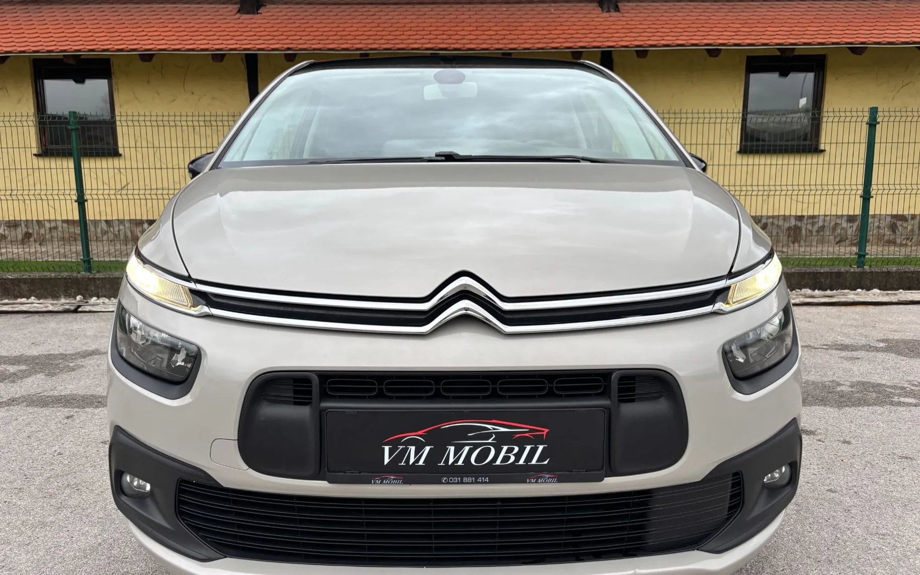 Zunanja slika - Citroën C4 - 1.5 HDI - 1